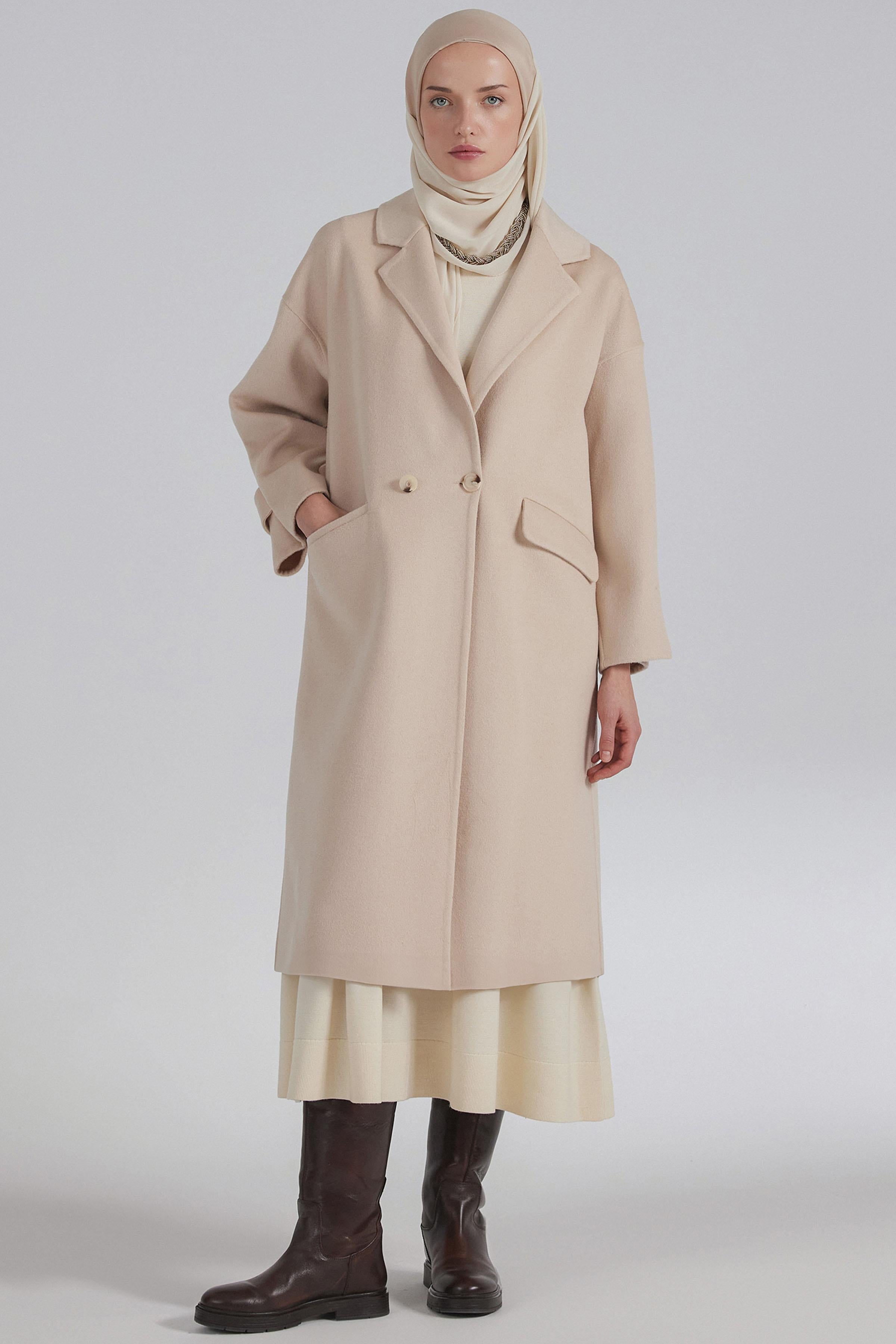 Kruvaze Düğmeli Yün Kaban - Bej TUĞBA