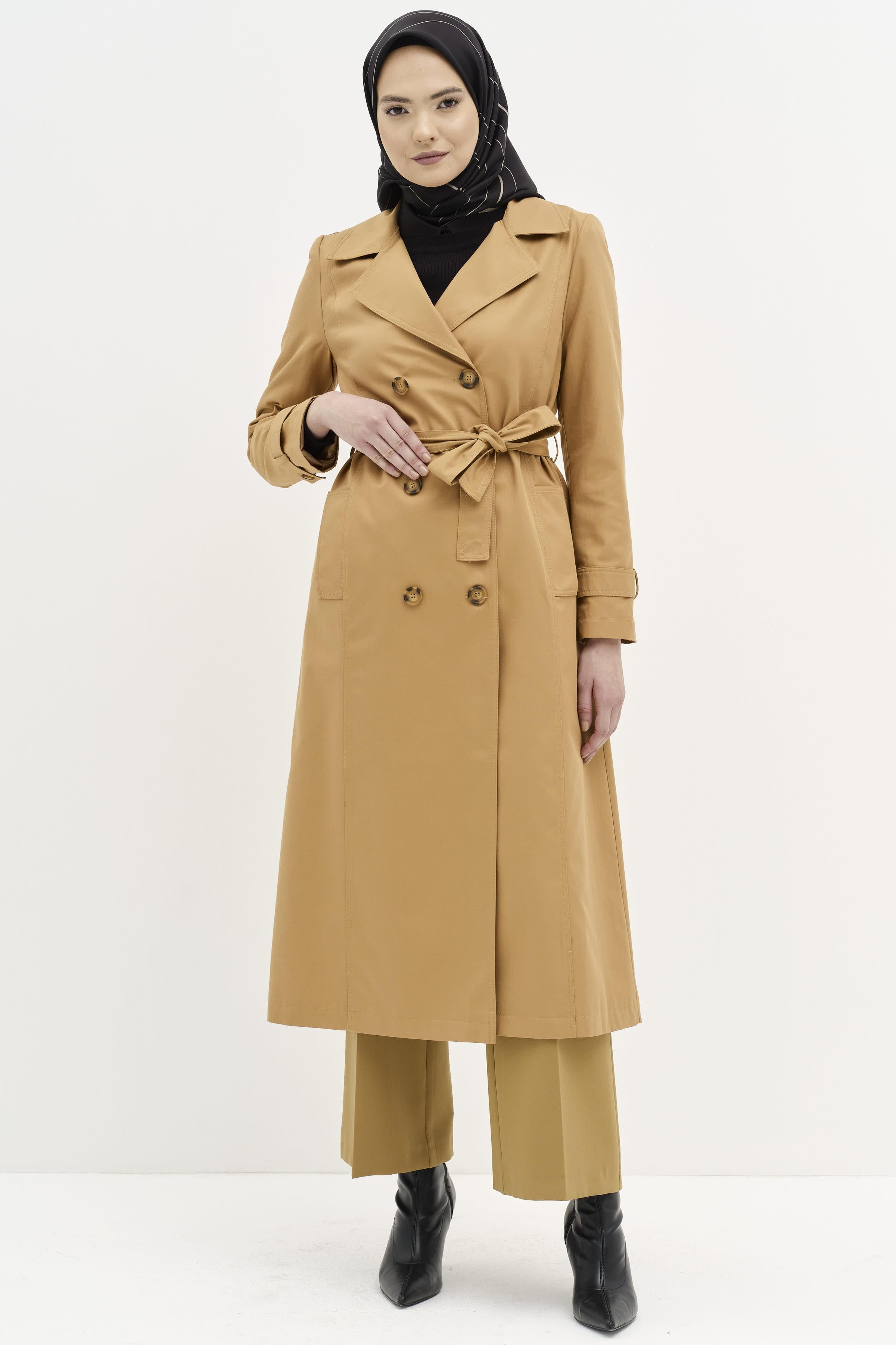 Kruvaze Yaka Düğme Detaylı Trenç - Camel TUGBA