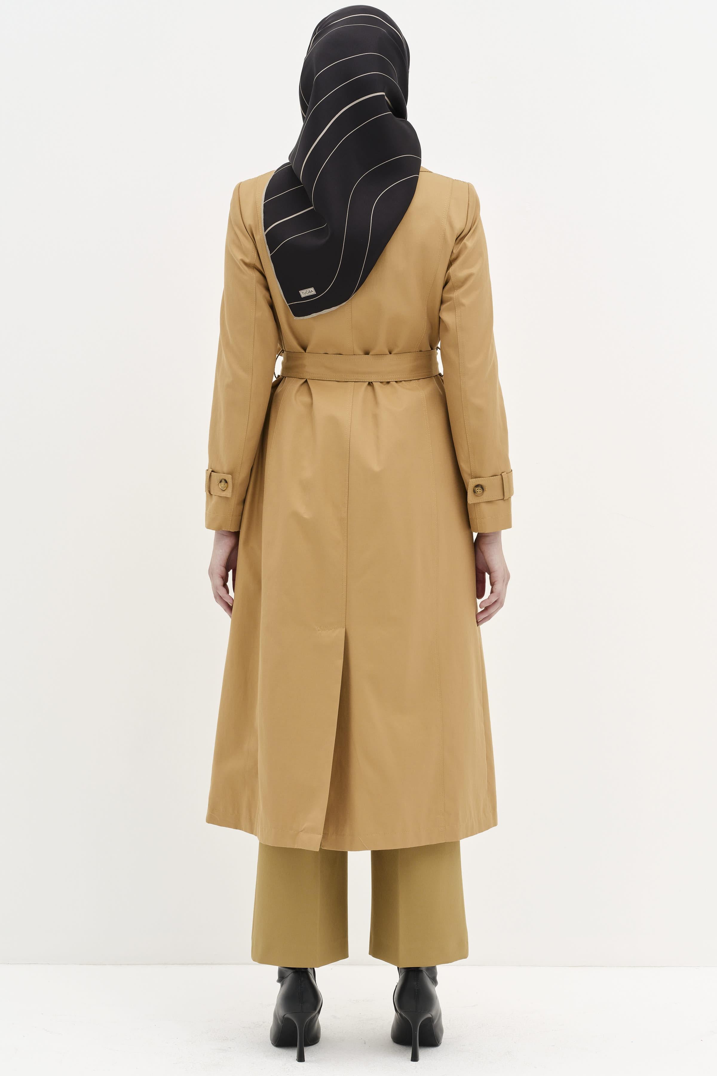 Kruvaze Yaka Düğme Detaylı Trenç - Camel TUGBA