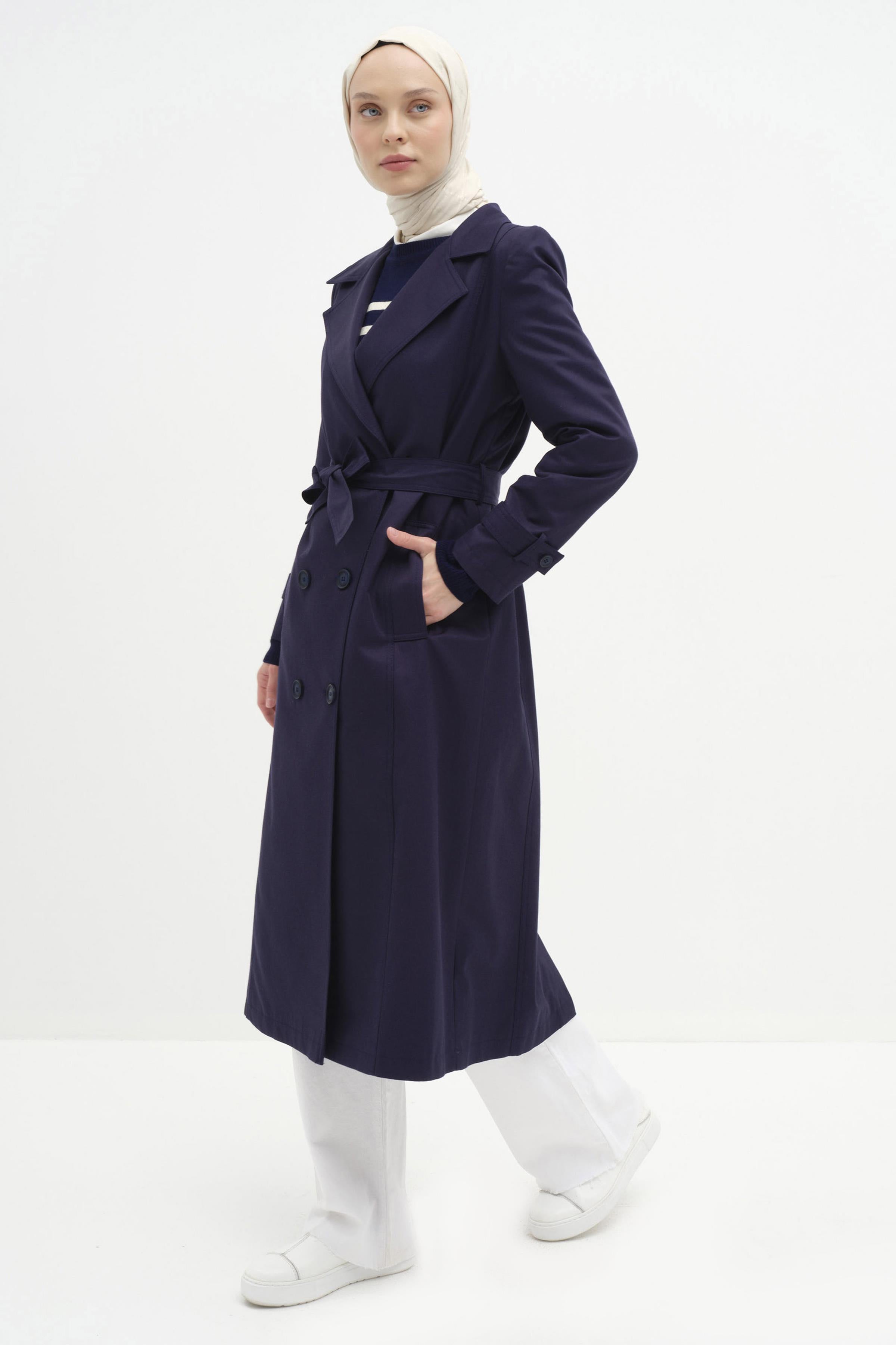 Kruvaze Yaka Düğme Detaylı Trenç - İndigo TUGBA