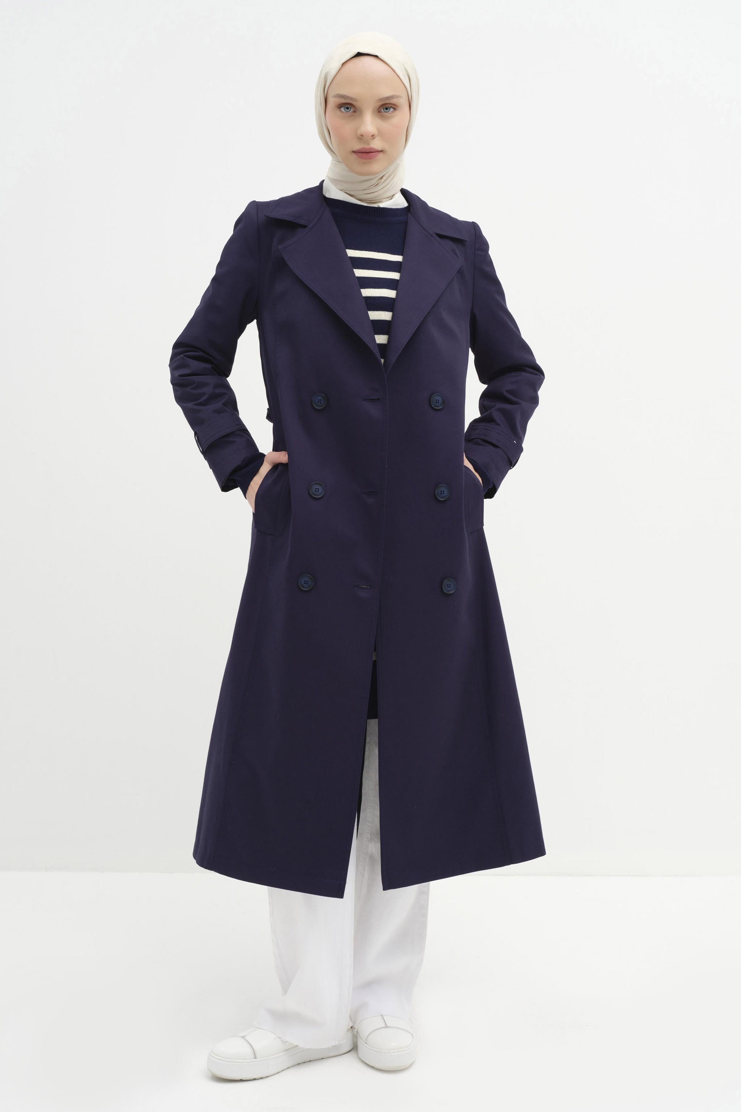 Kruvaze Yaka Düğme Detaylı Trenç - İndigo TUGBA