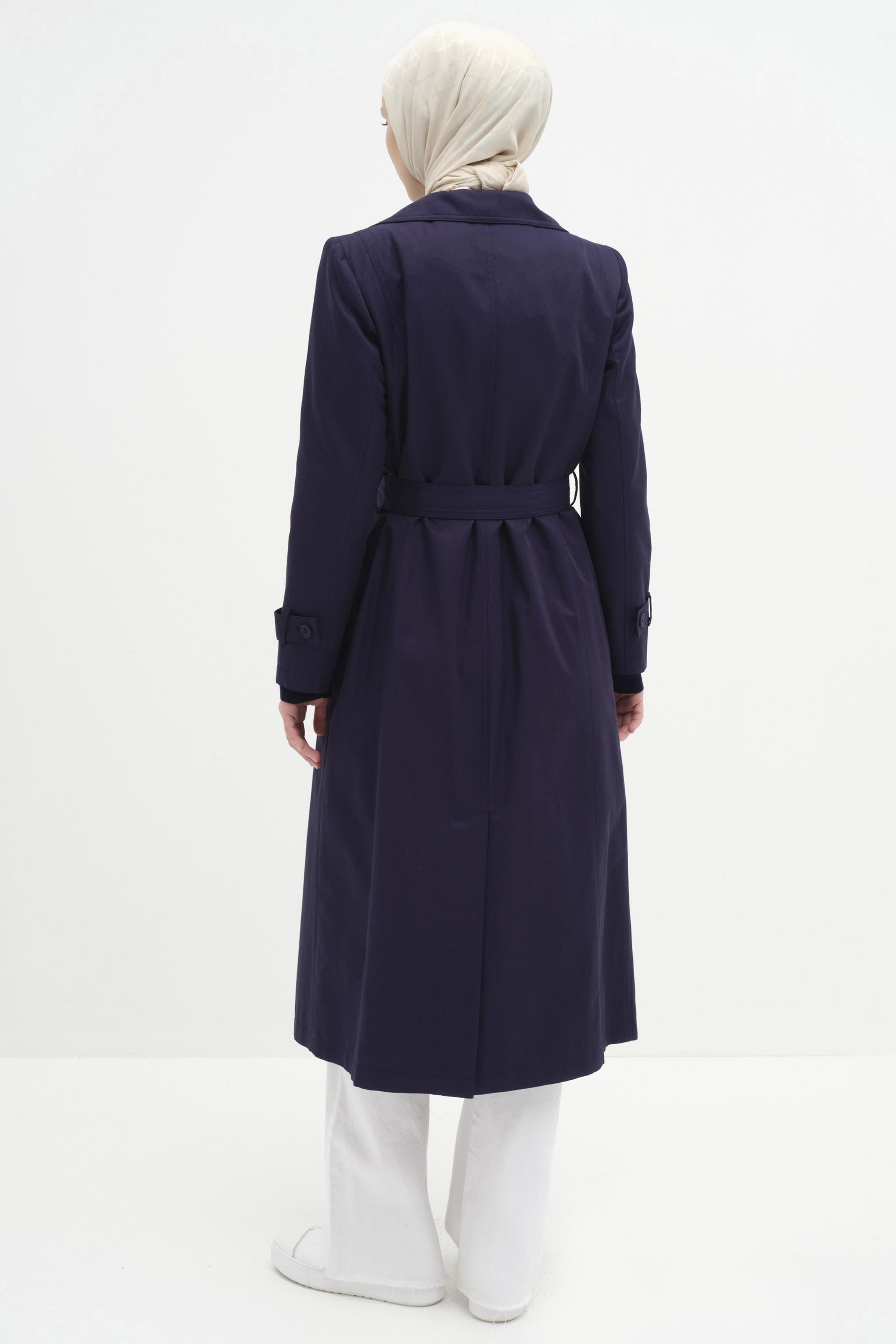 Kruvaze Yaka Düğme Detaylı Trenç - İndigo TUGBA