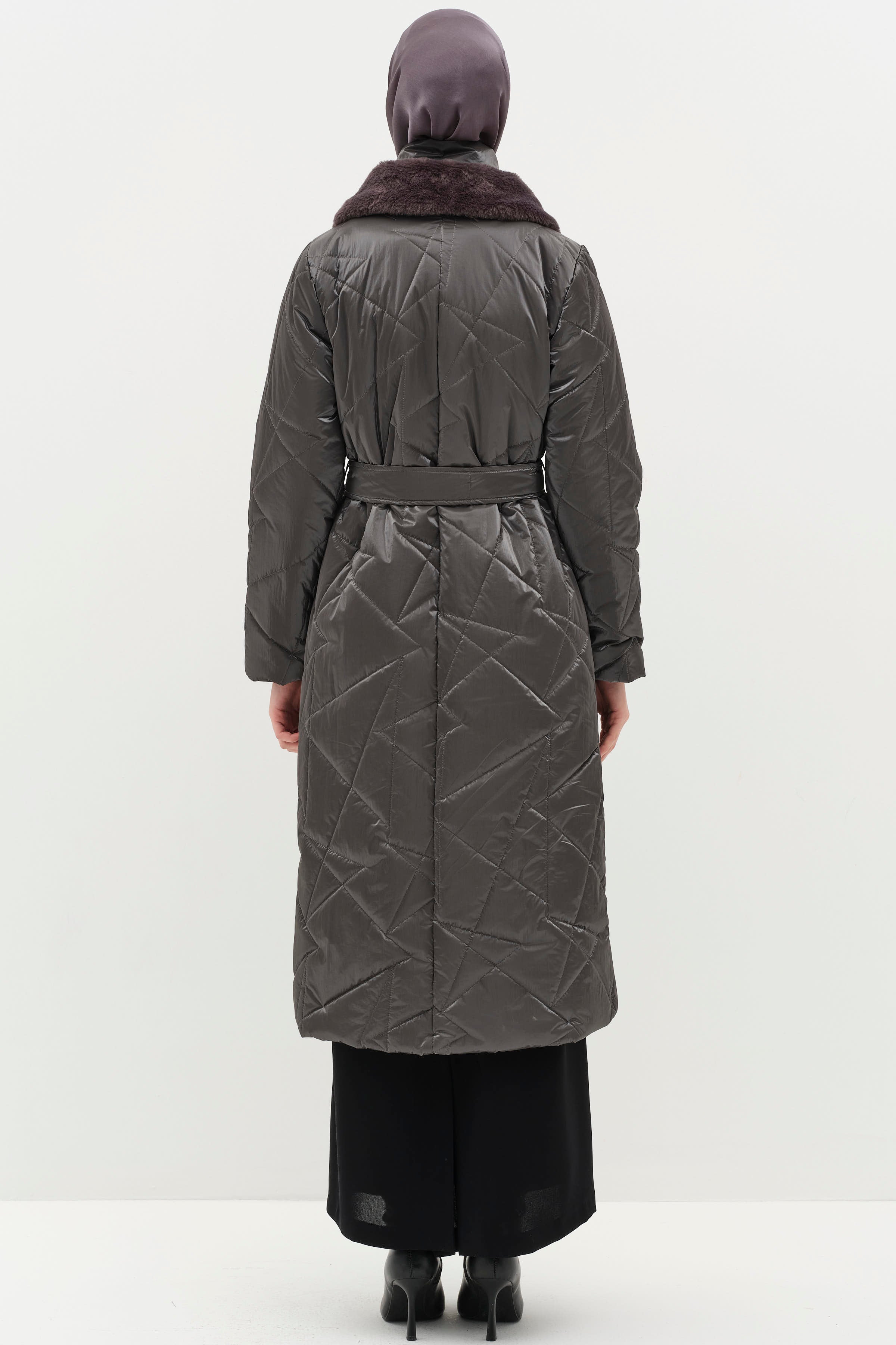 Kürk Yakalı Garnili Kapitone Kaban - Antrasit TUĞBA