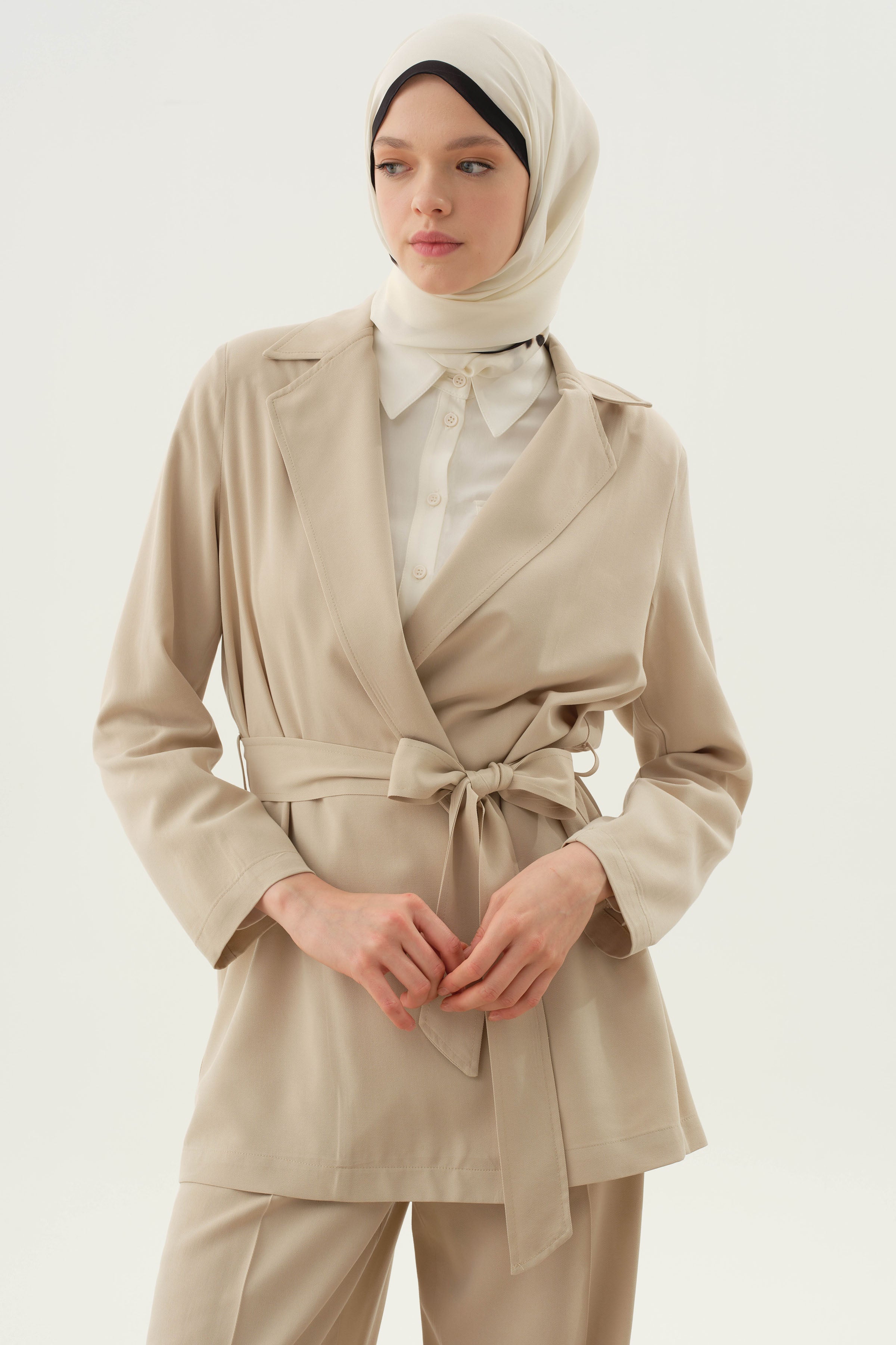 Kuşaklı Blazer Ceket - Bej TUGBA