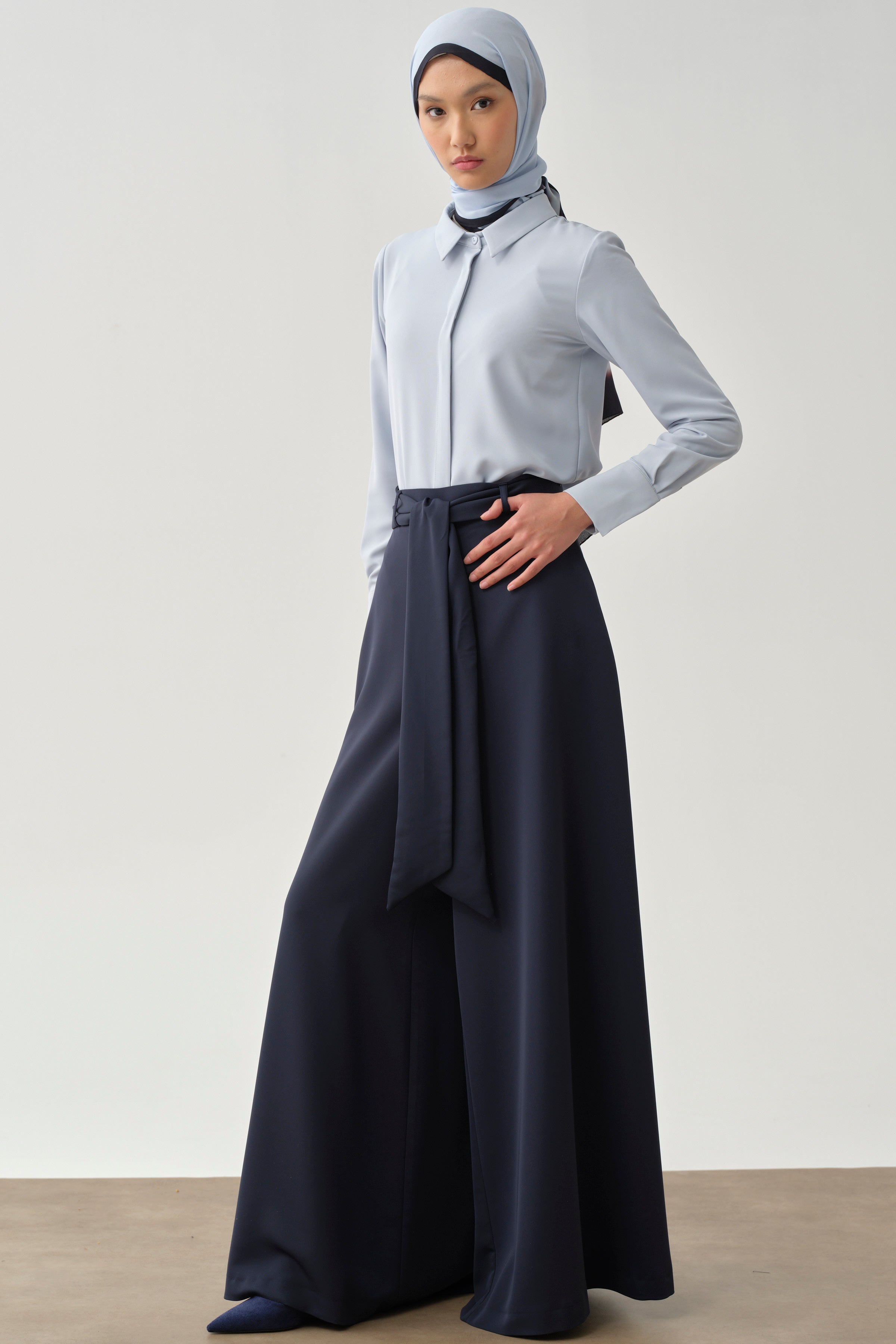 Kuşaklı Pantolon - Lacivert TUGBA