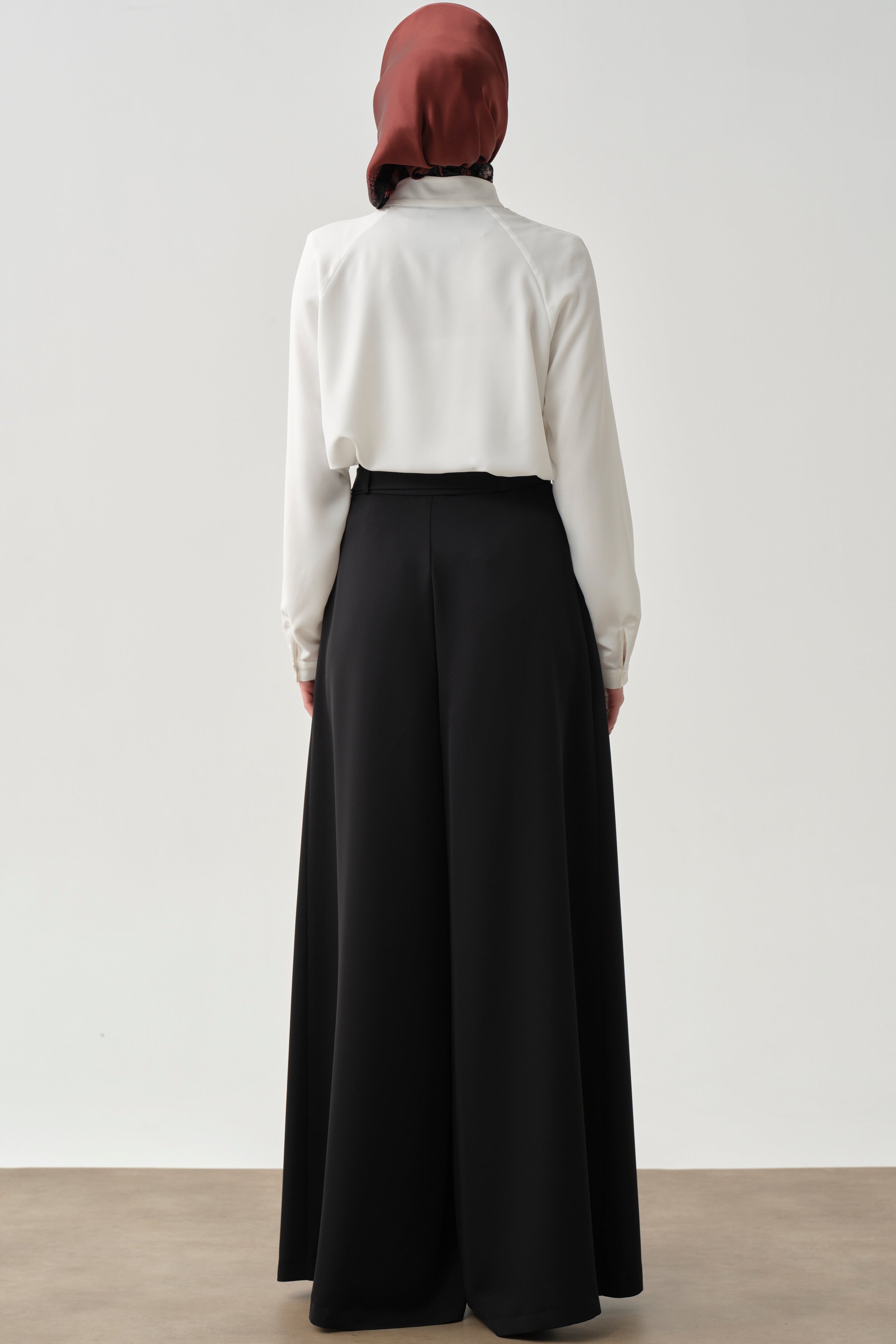 Kuşaklı Pantolon - Siyah TUGBA