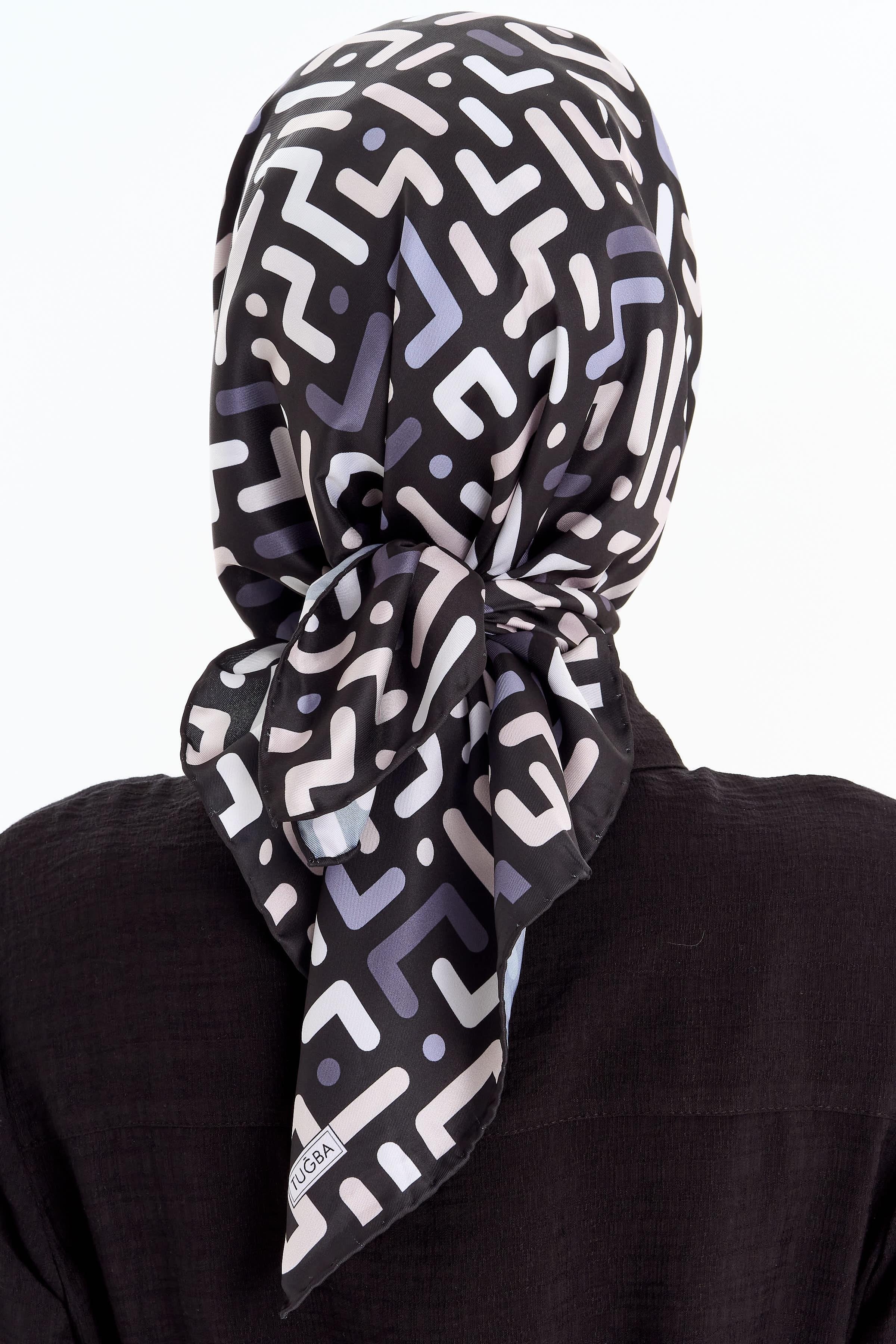 Labirent Desenli Stil Eşarp - Siyah TUGBA