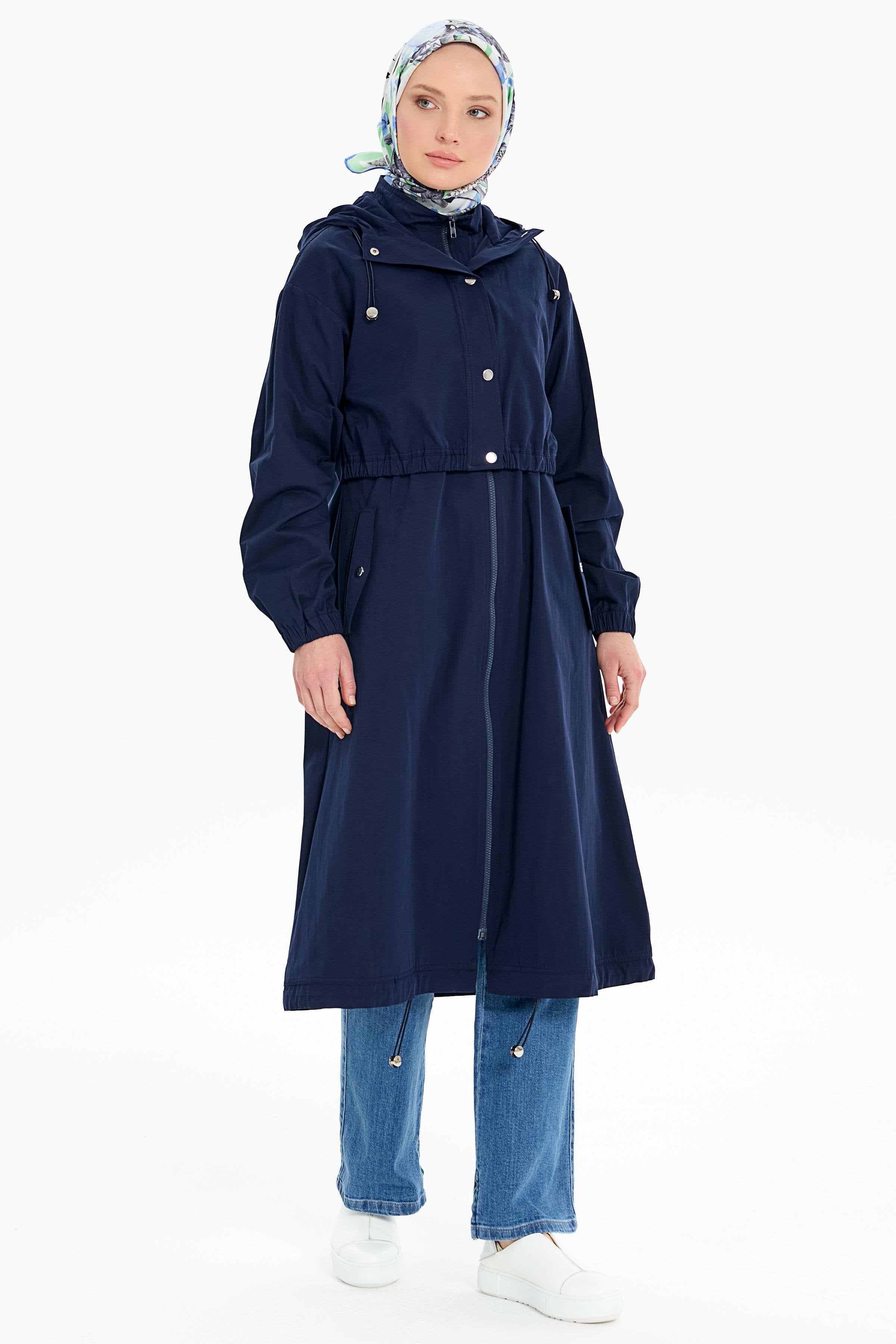 Lastik Detaylı Yağmurluk - Lacivert TUGBA