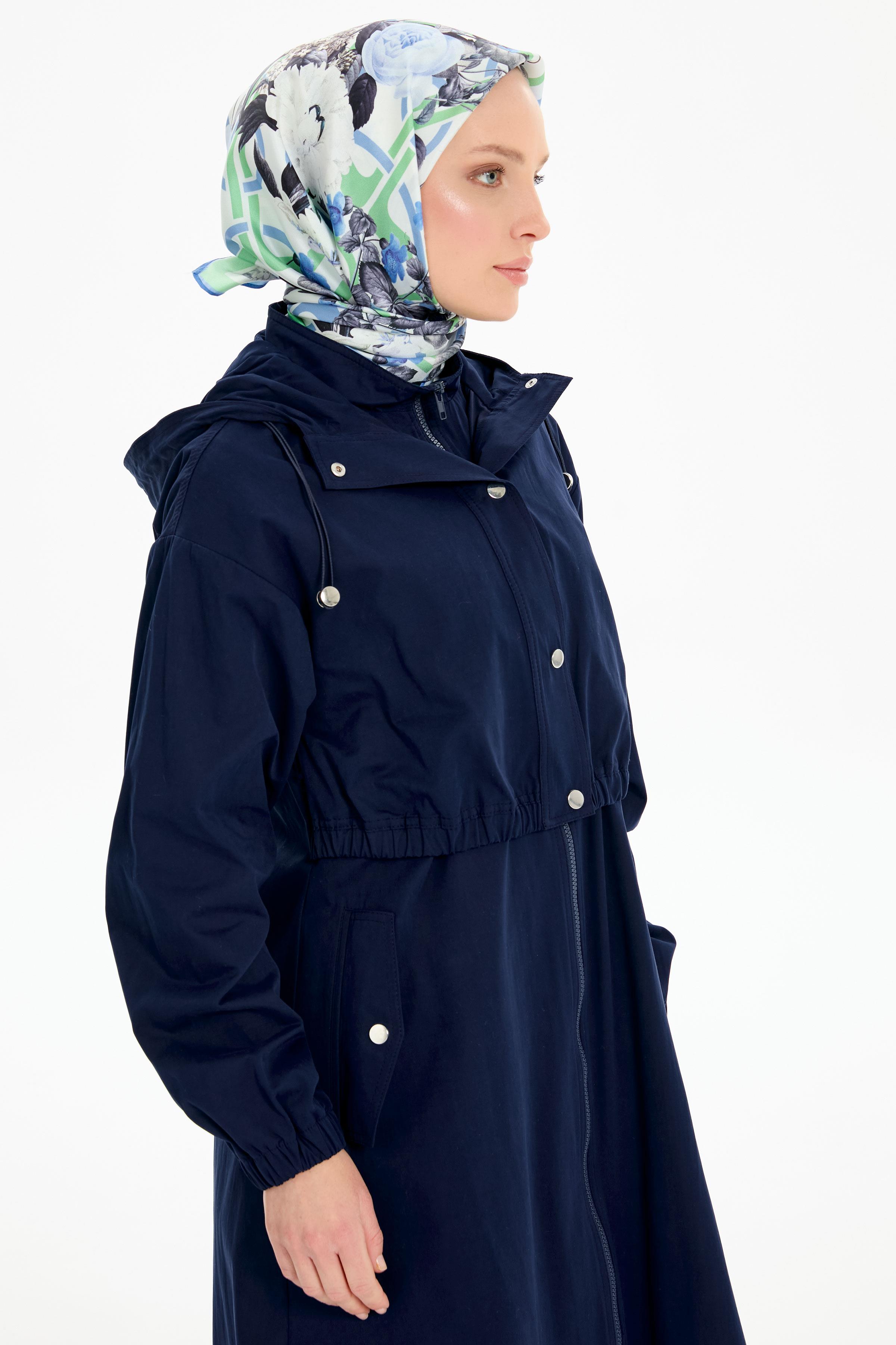 Lastik Detaylı Yağmurluk - Lacivert TUGBA