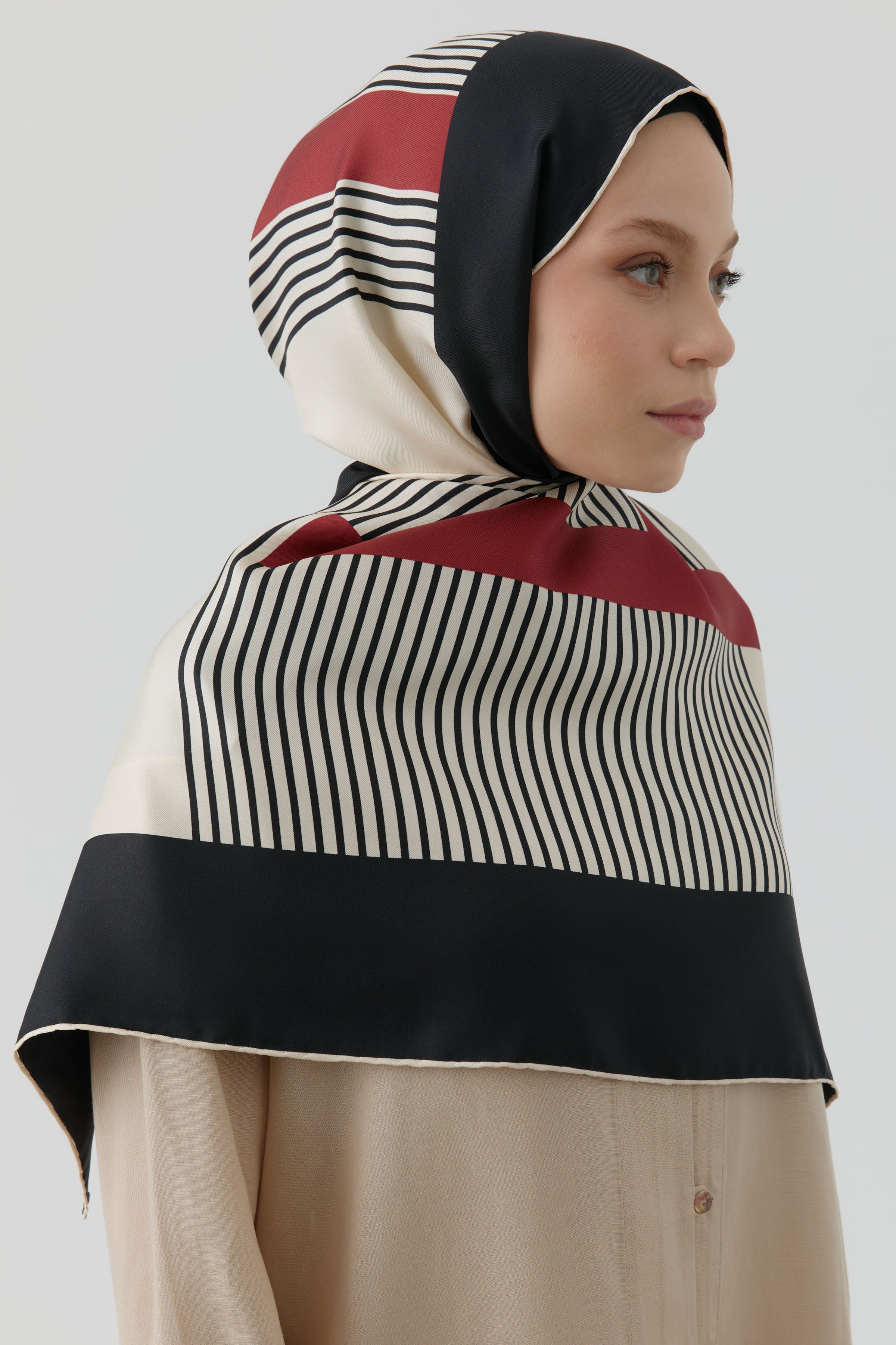 Mana Twill İpek Eşarp - Krem TUGBA