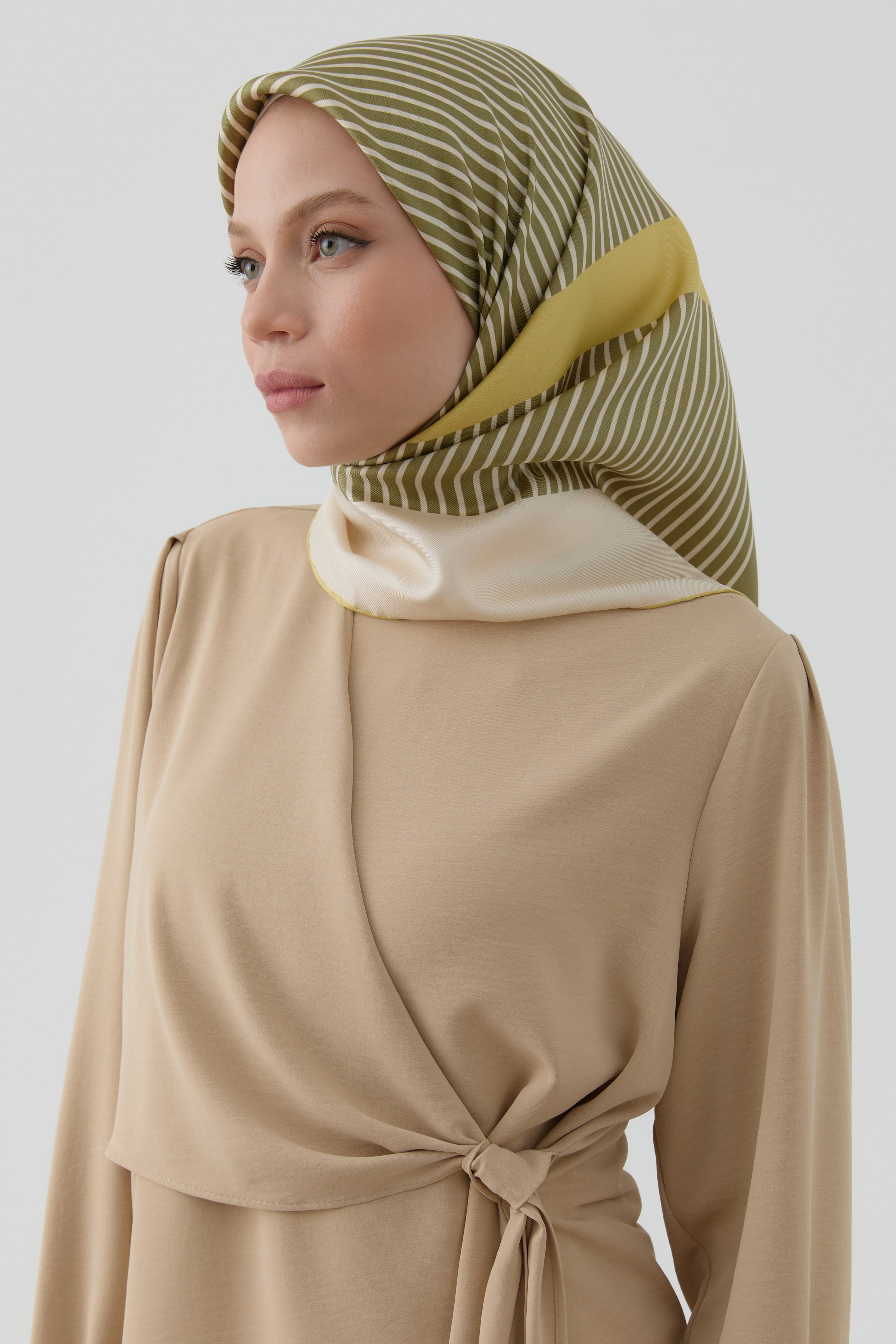 Mana Twill İpek Eşarp - Olive TUGBA