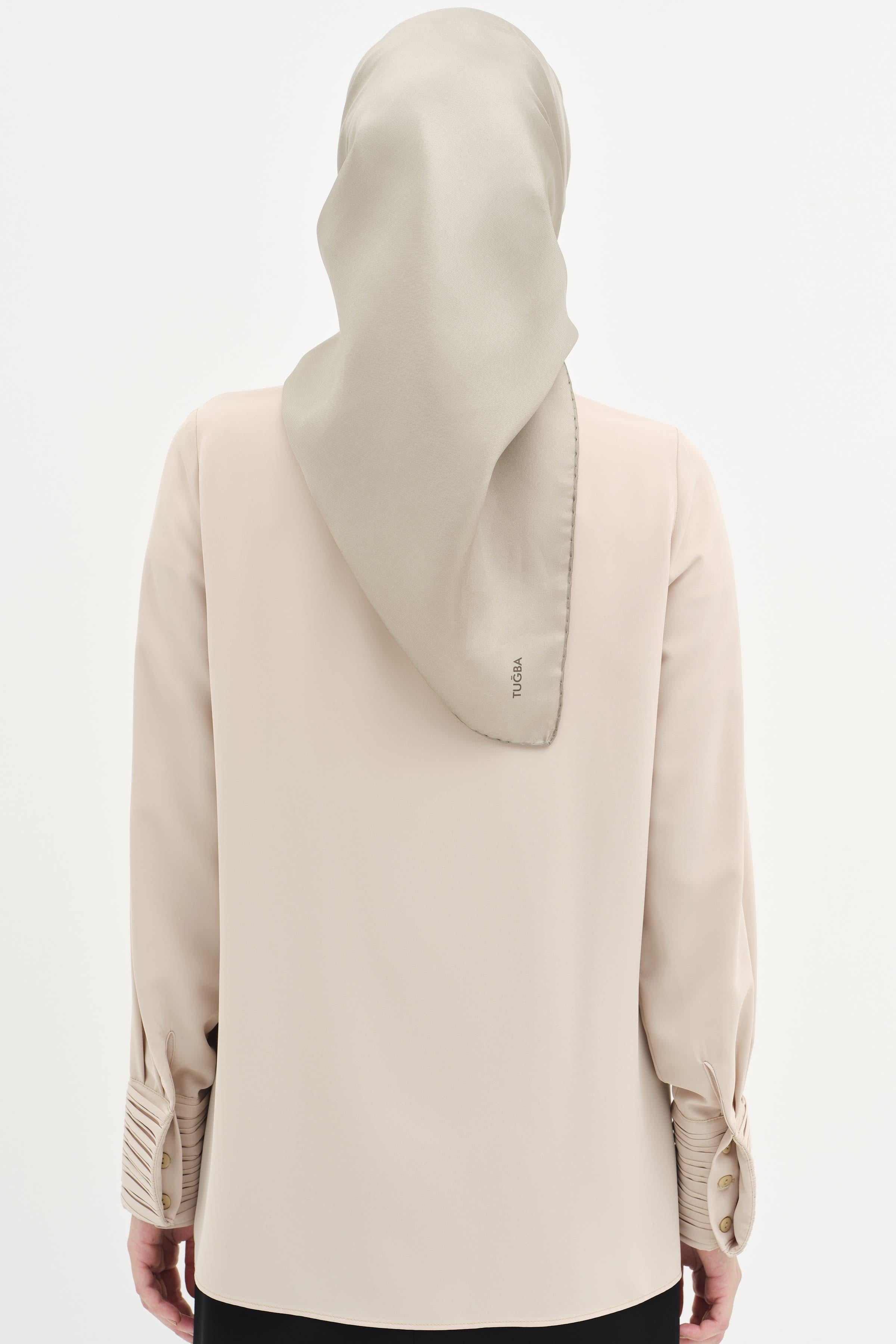 Manşeti Pilise Detaylı Gömlek - Bej TUGBA