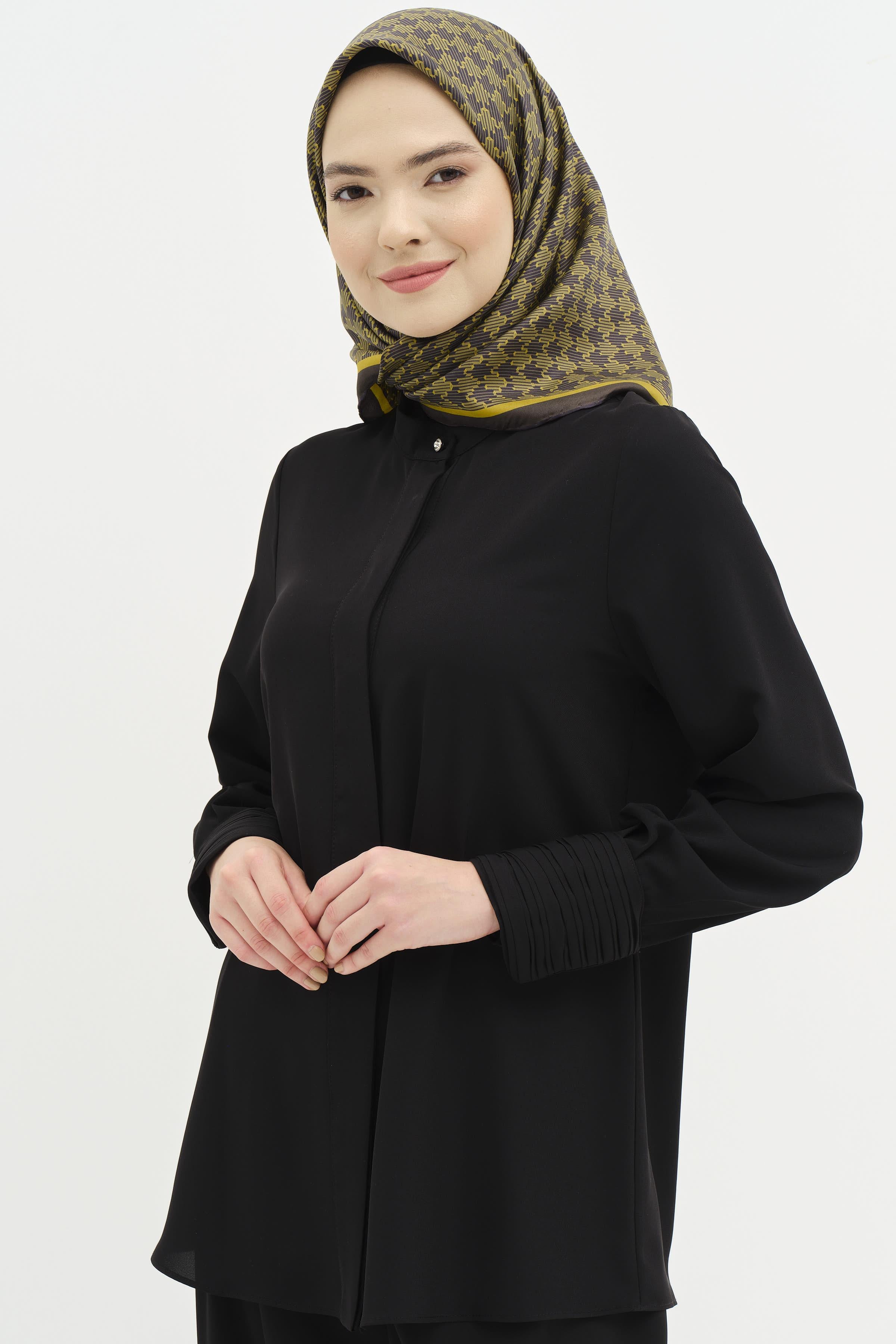 Manşeti Pilise Detaylı Gömlek - Siyah TUGBA