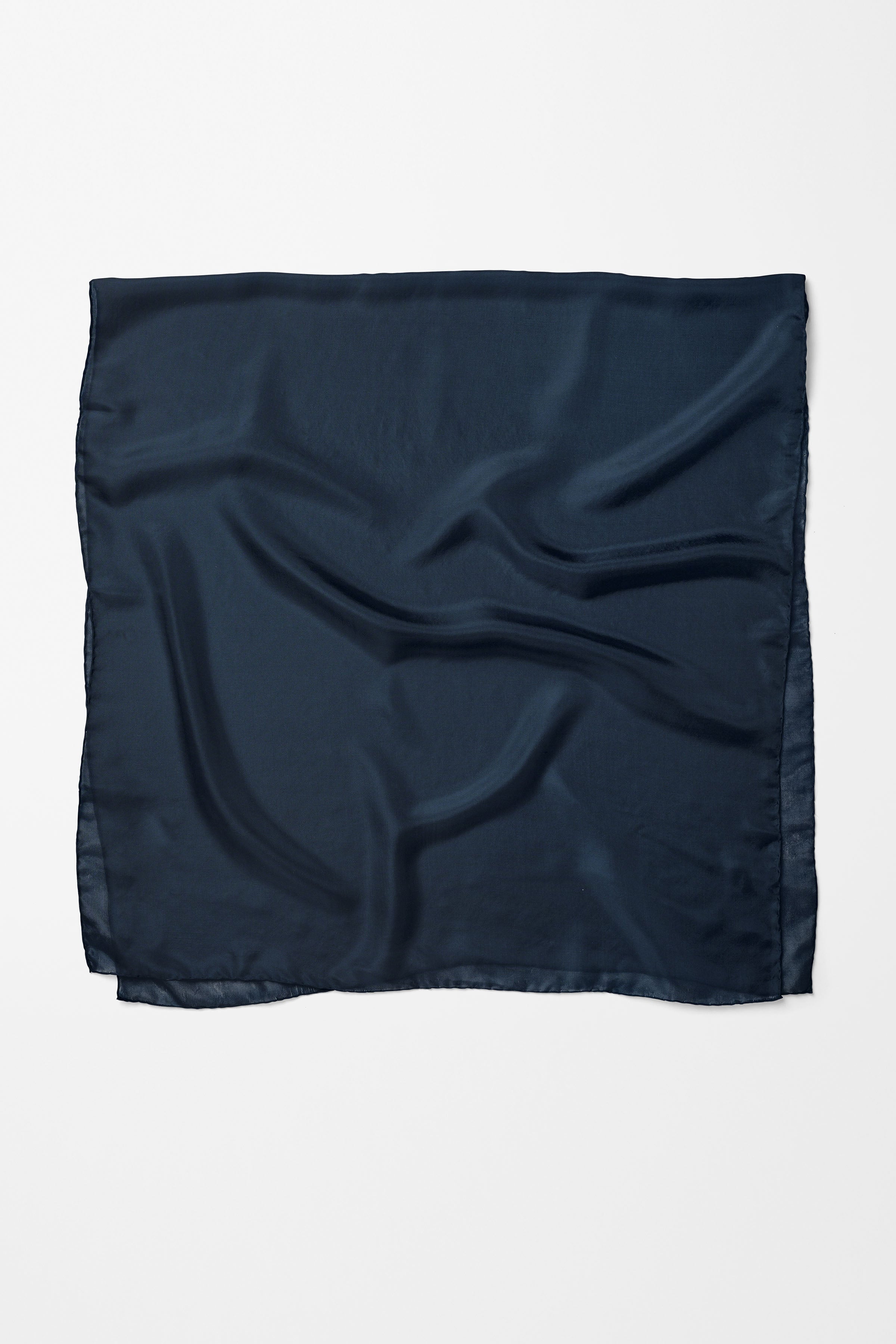 Medine İpeği Eşarp - Lacivert TUGBA