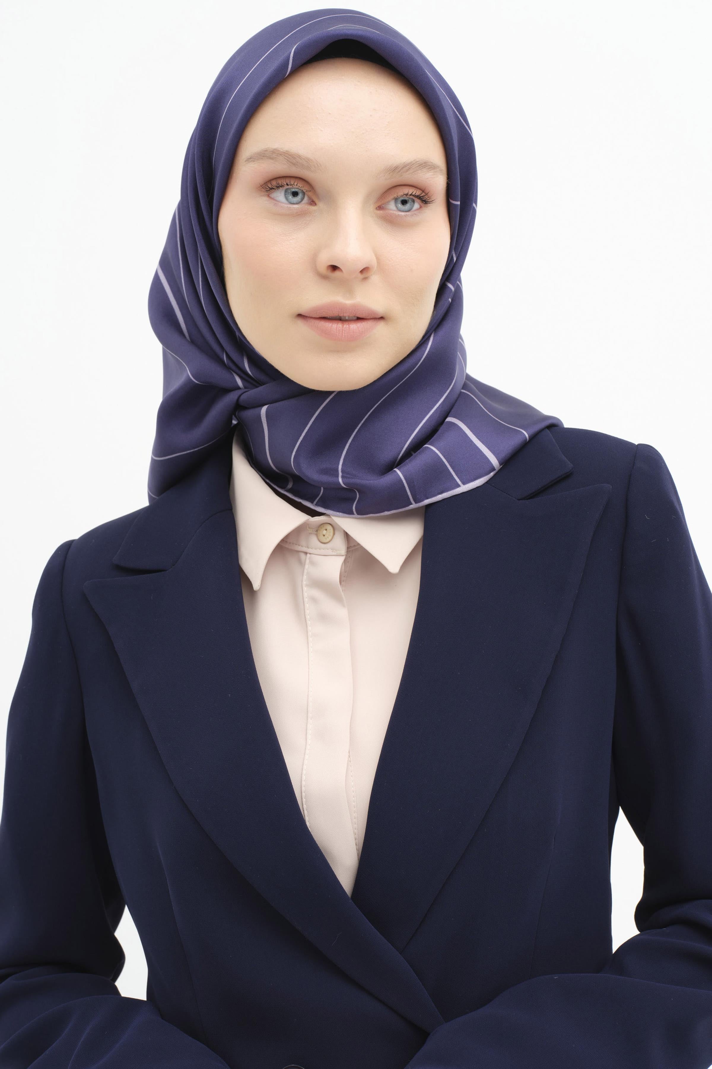 Mermer Desenli Twill İpek Eşarp - Lacivert TUGBA