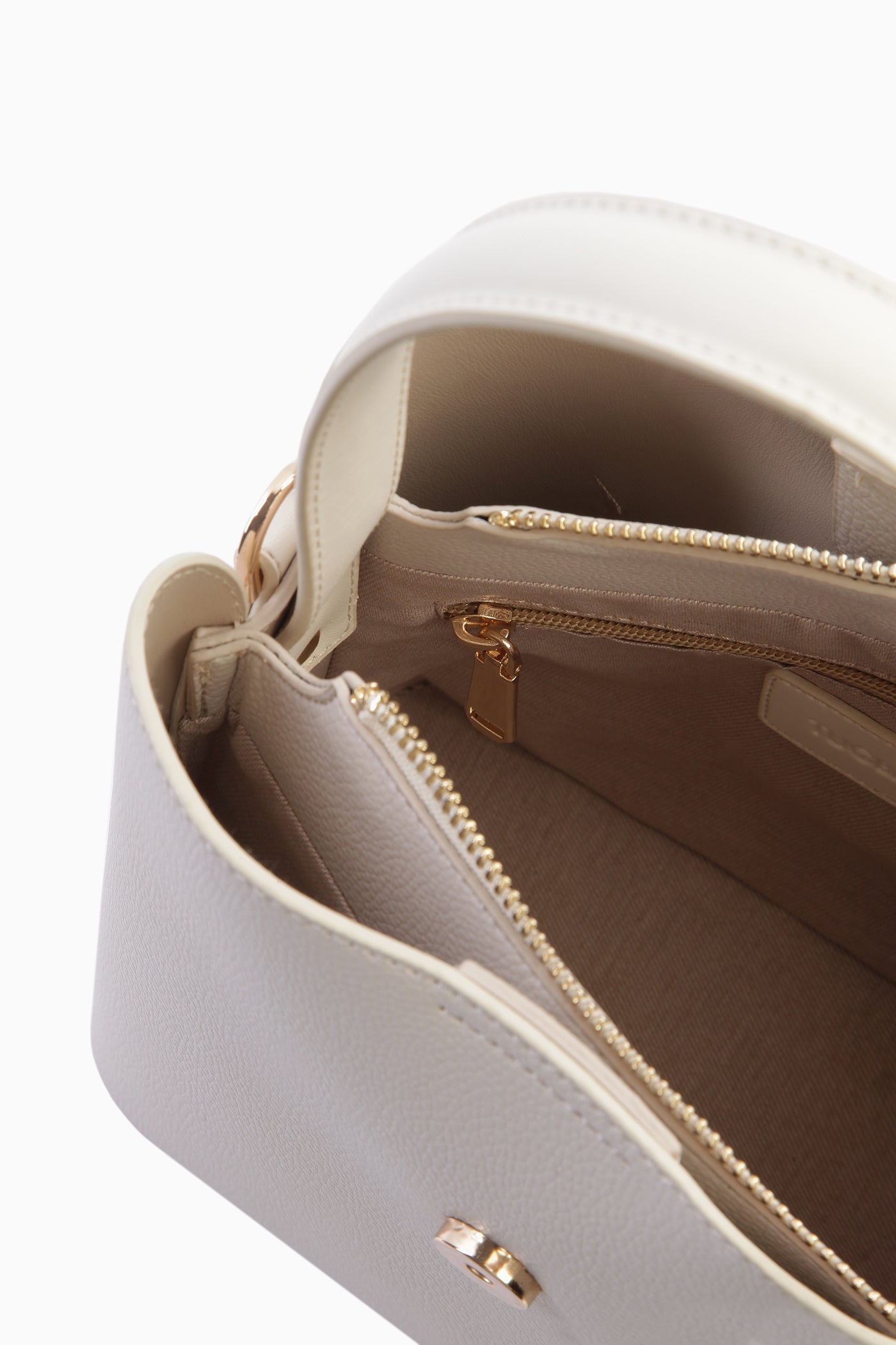 Metal Aksesuarlı Kol Çantası - Bej TUGBA