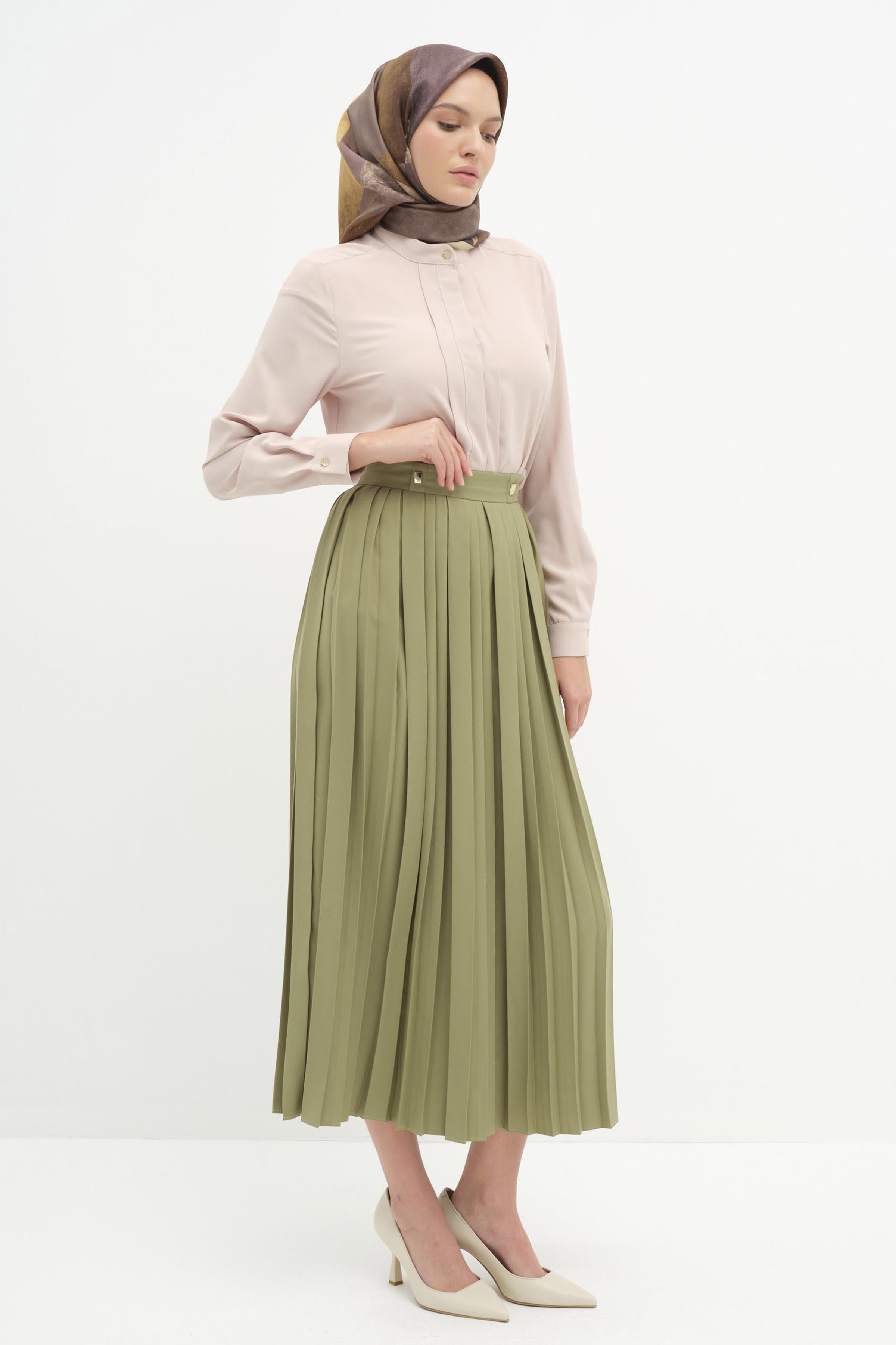 Metal Aksesuarlı Plise Etek - Haki TUGBA