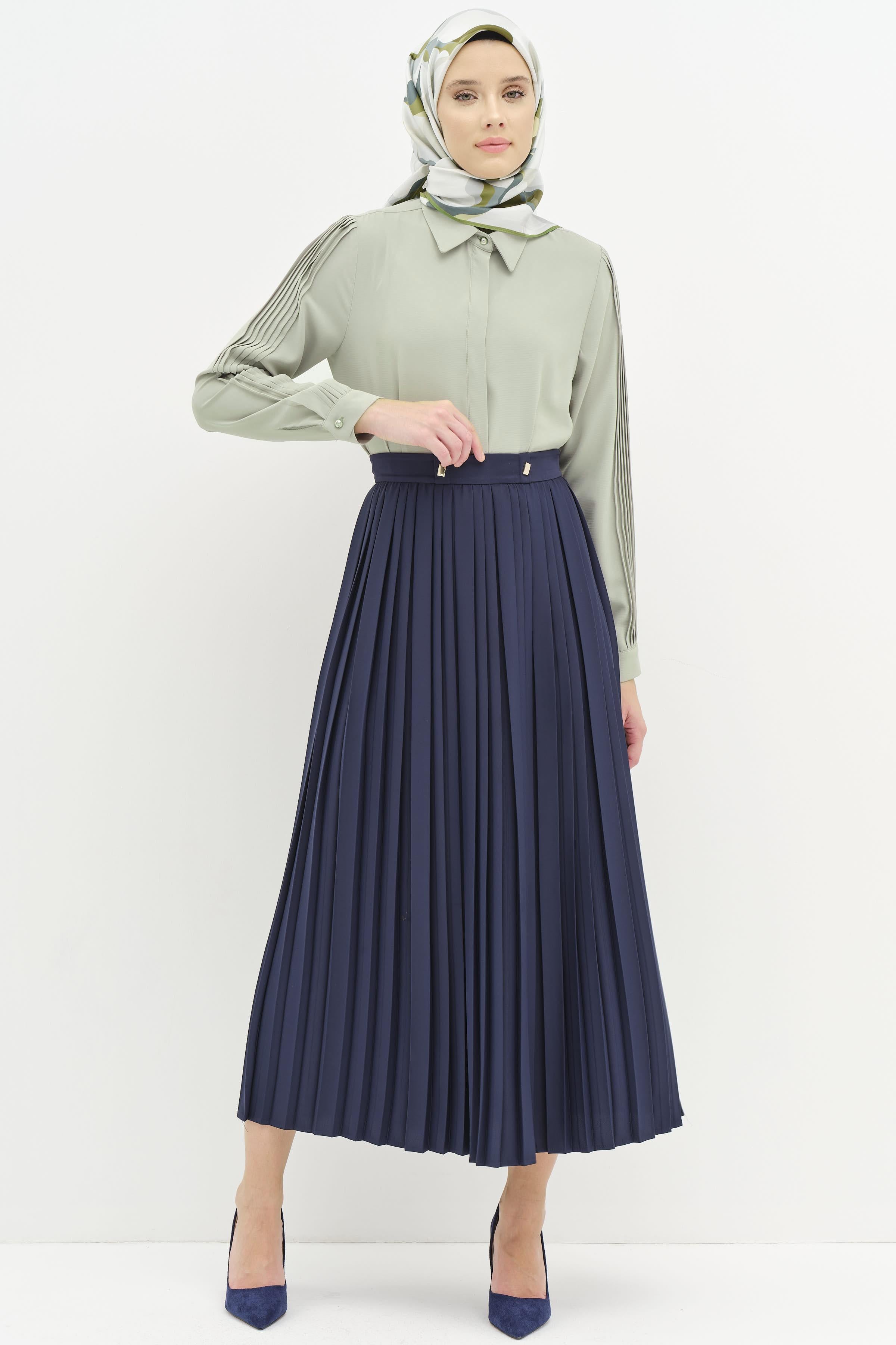 Metal Aksesuarlı Plise Etek - Lacivert TUGBA