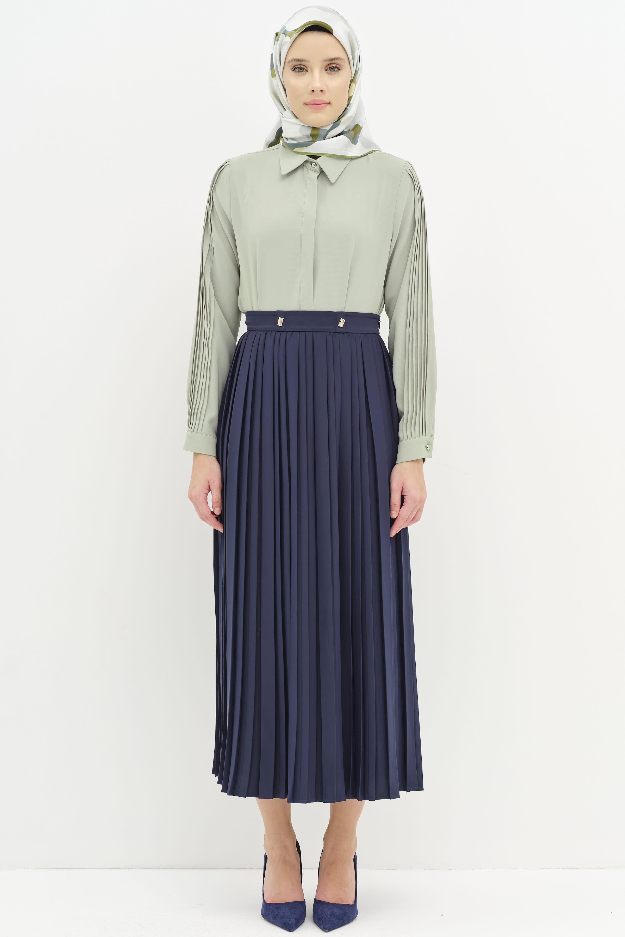Metal Aksesuarlı Plise Etek - Lacivert TUGBA