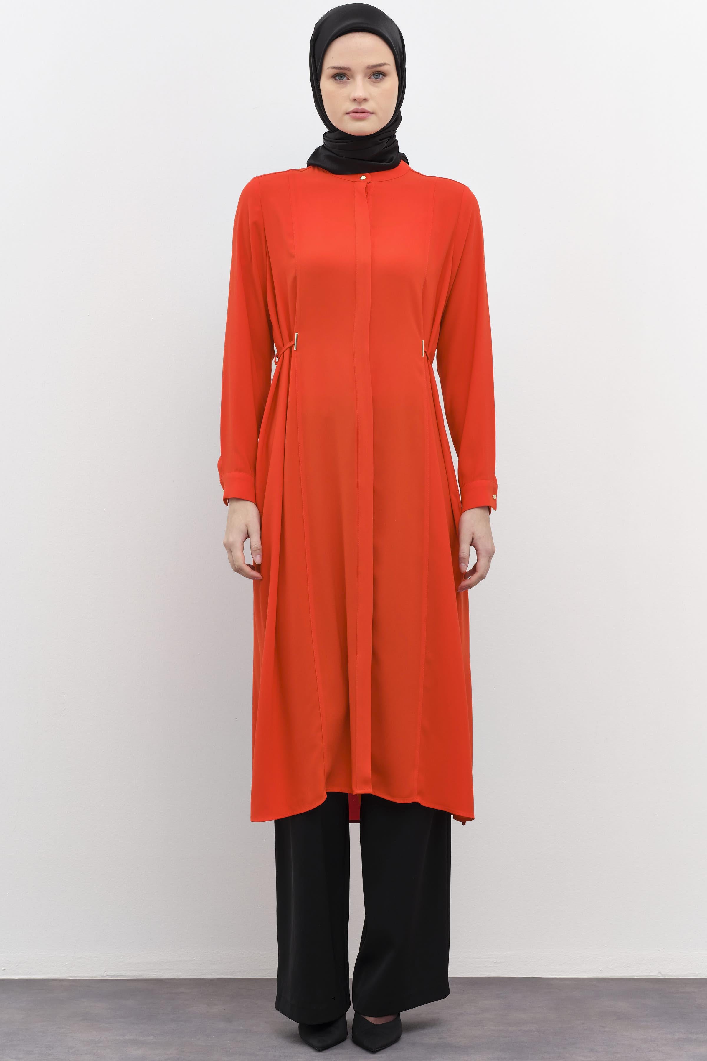 Metal Aksesuarlı Yırtmaçlı Tunik - Mercan TUGBA