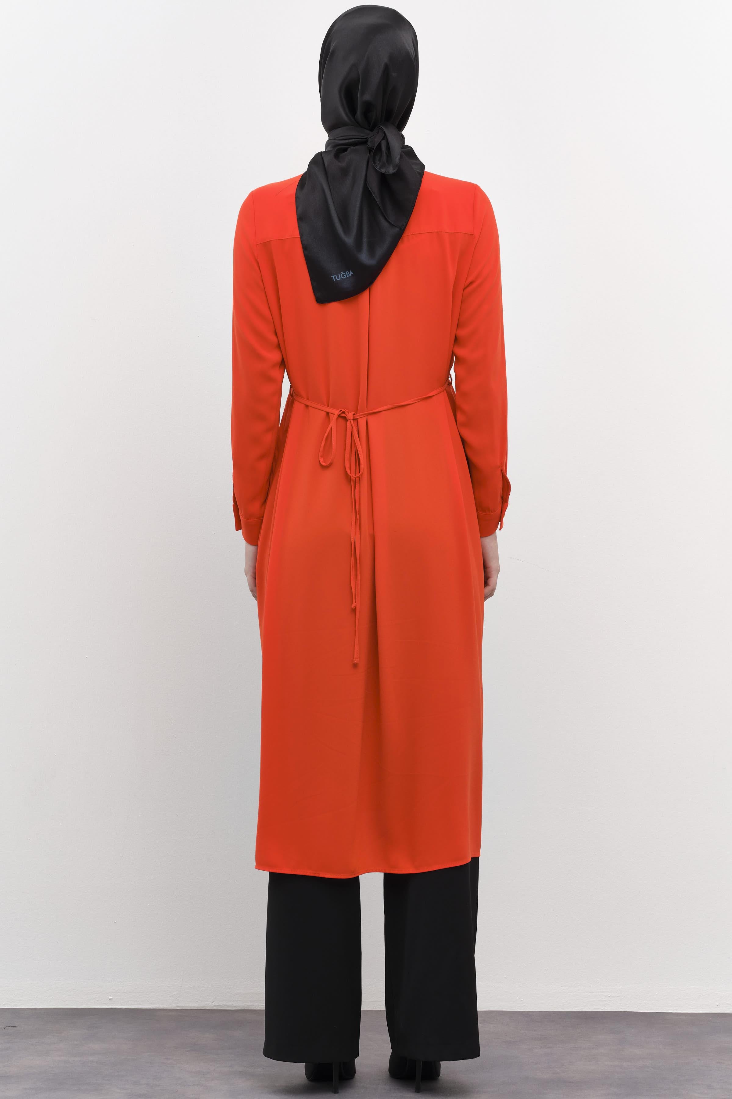 Metal Aksesuarlı Yırtmaçlı Tunik - Mercan TUGBA