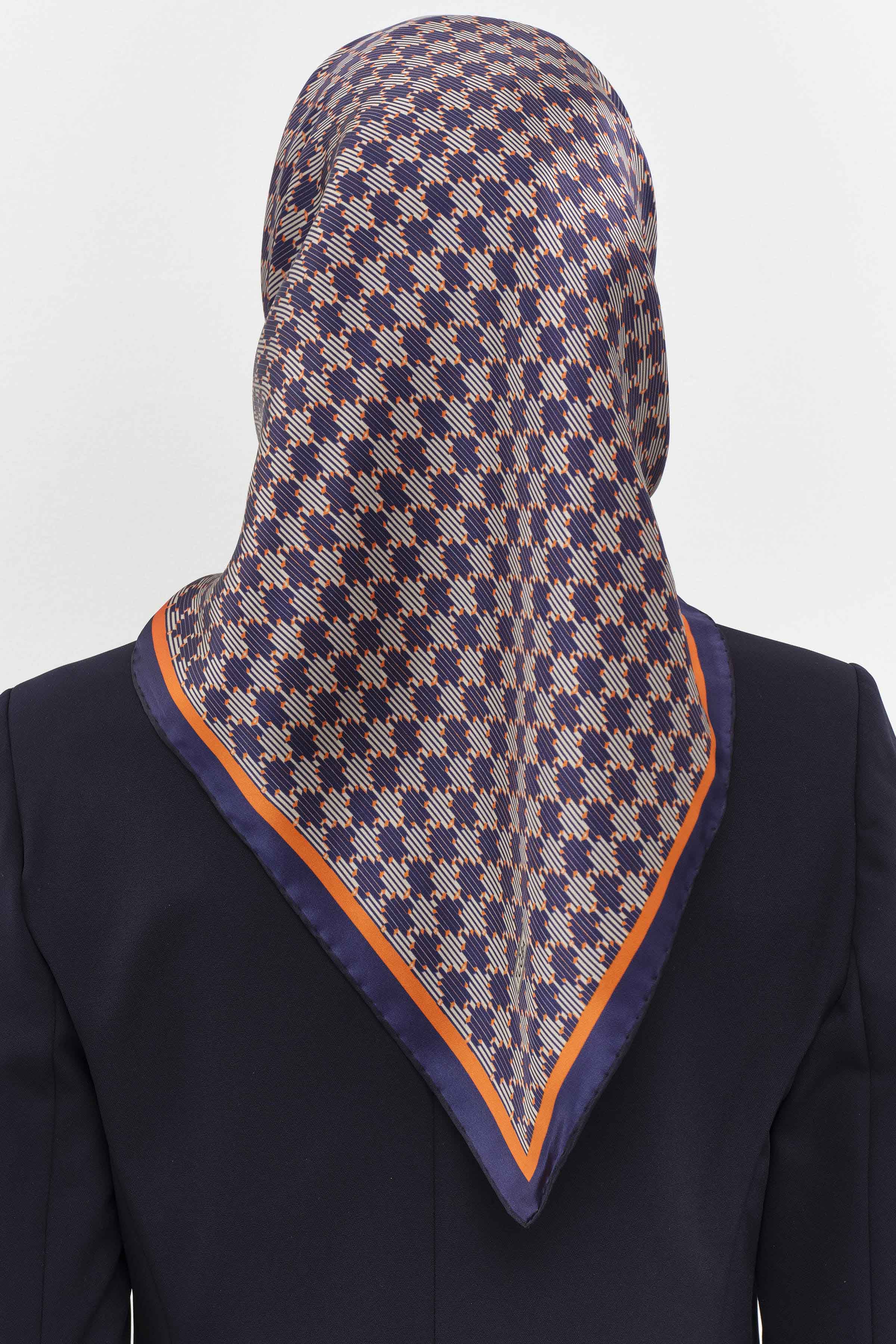 Mini Geometrik Desen İpek Eşarp - Saks TUGBA