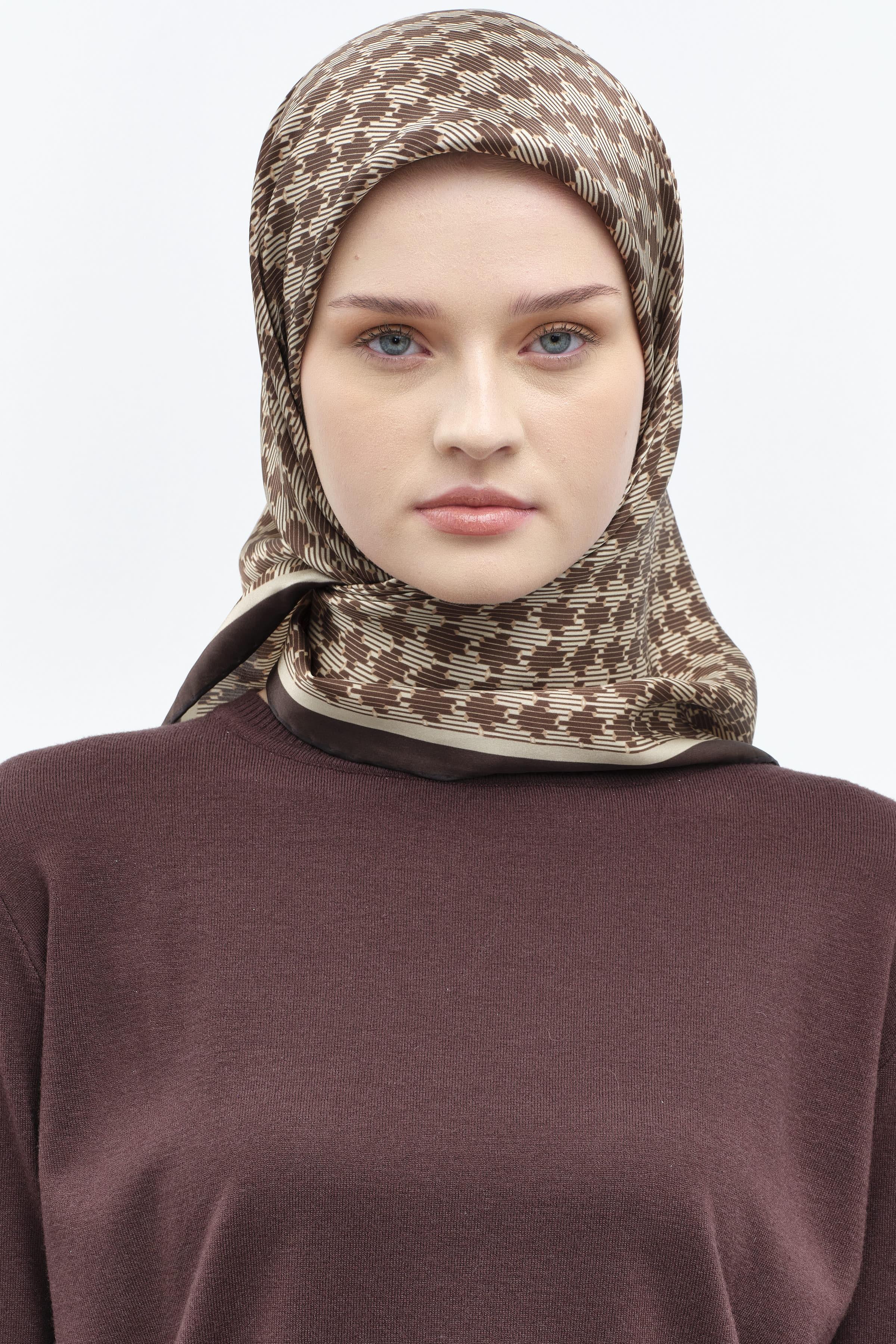 Mini Geometrik Desen İpek Eşarp - Gri TUGBA