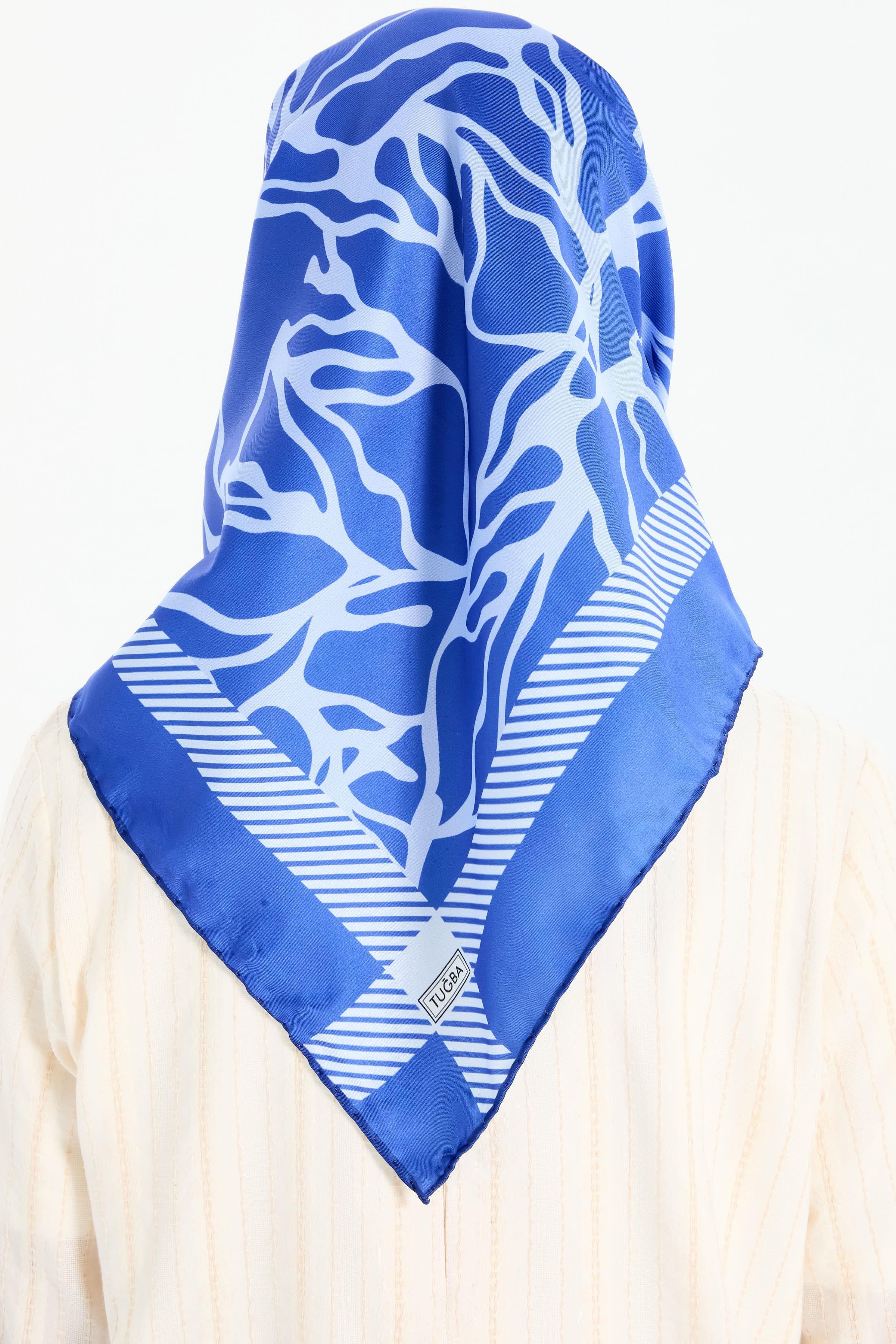 Monokrom Desenli Stil Eşarp - Havacı TUGBA