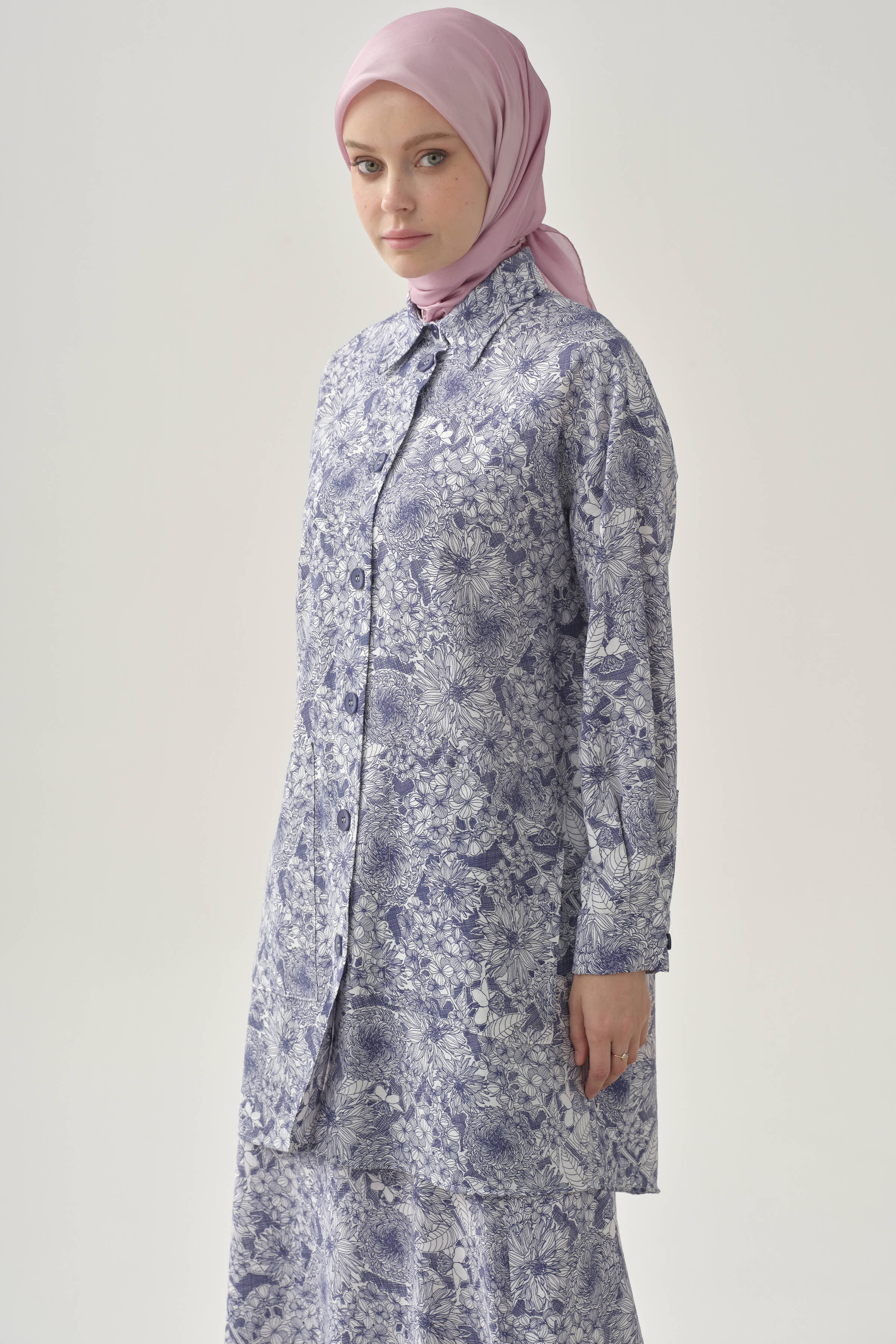 Multi Çiçek Desenli Aplike Cepli Tunik - İndigo TUGBA