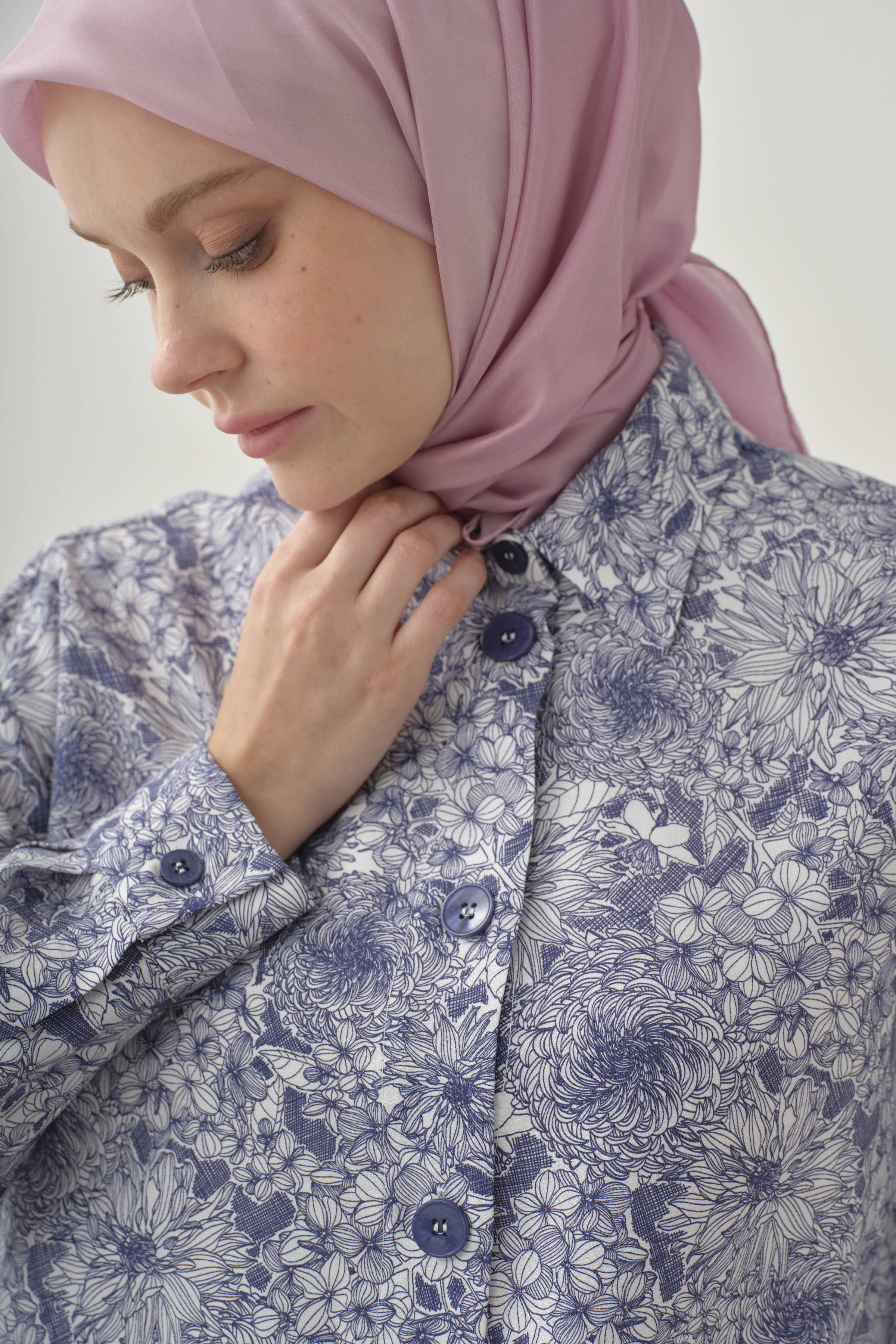 Multi Çiçek Desenli Aplike Cepli Tunik - İndigo TUGBA