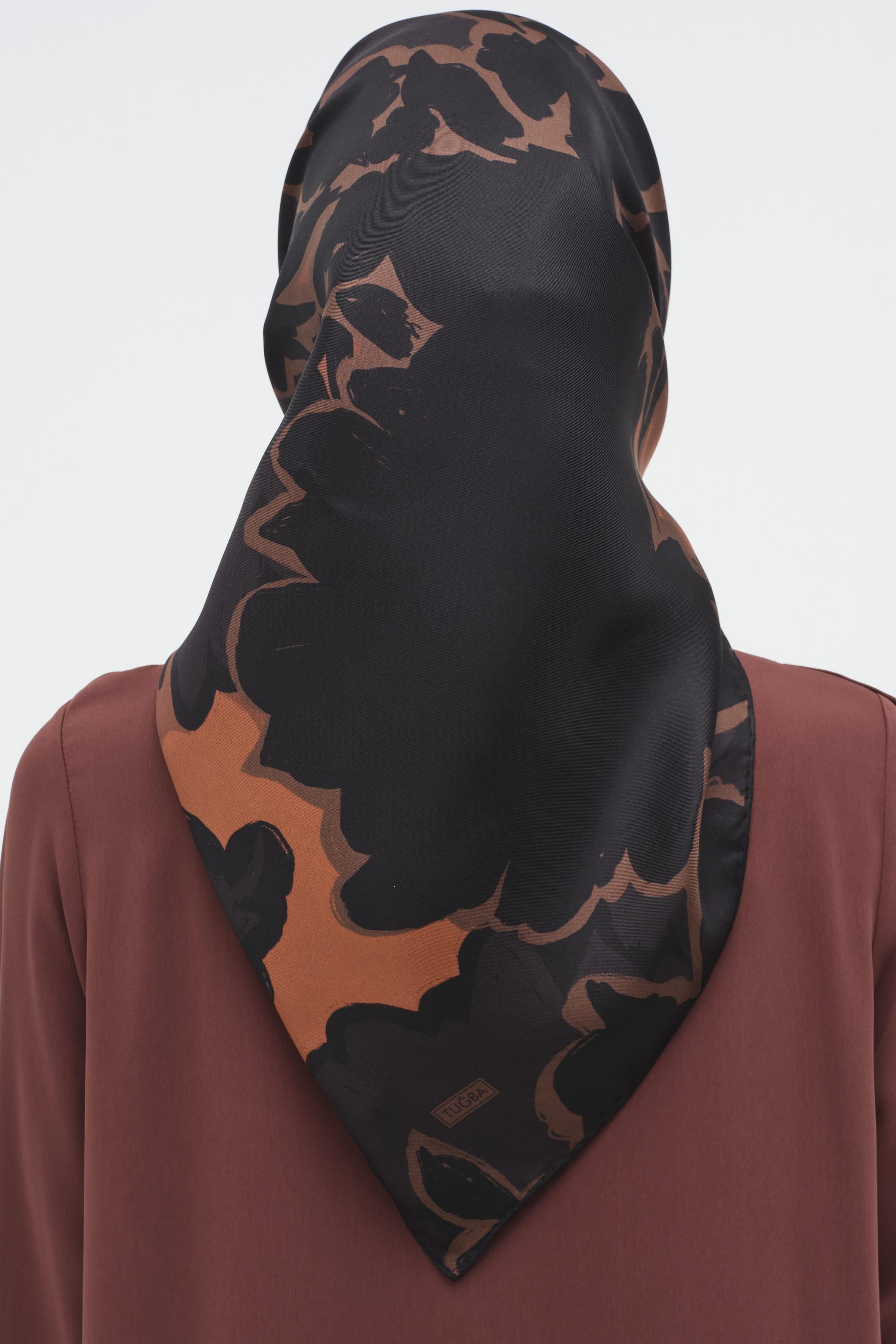 Multi Flower Desenli Sura İpek Eşarp - Acı Kahve TUGBA