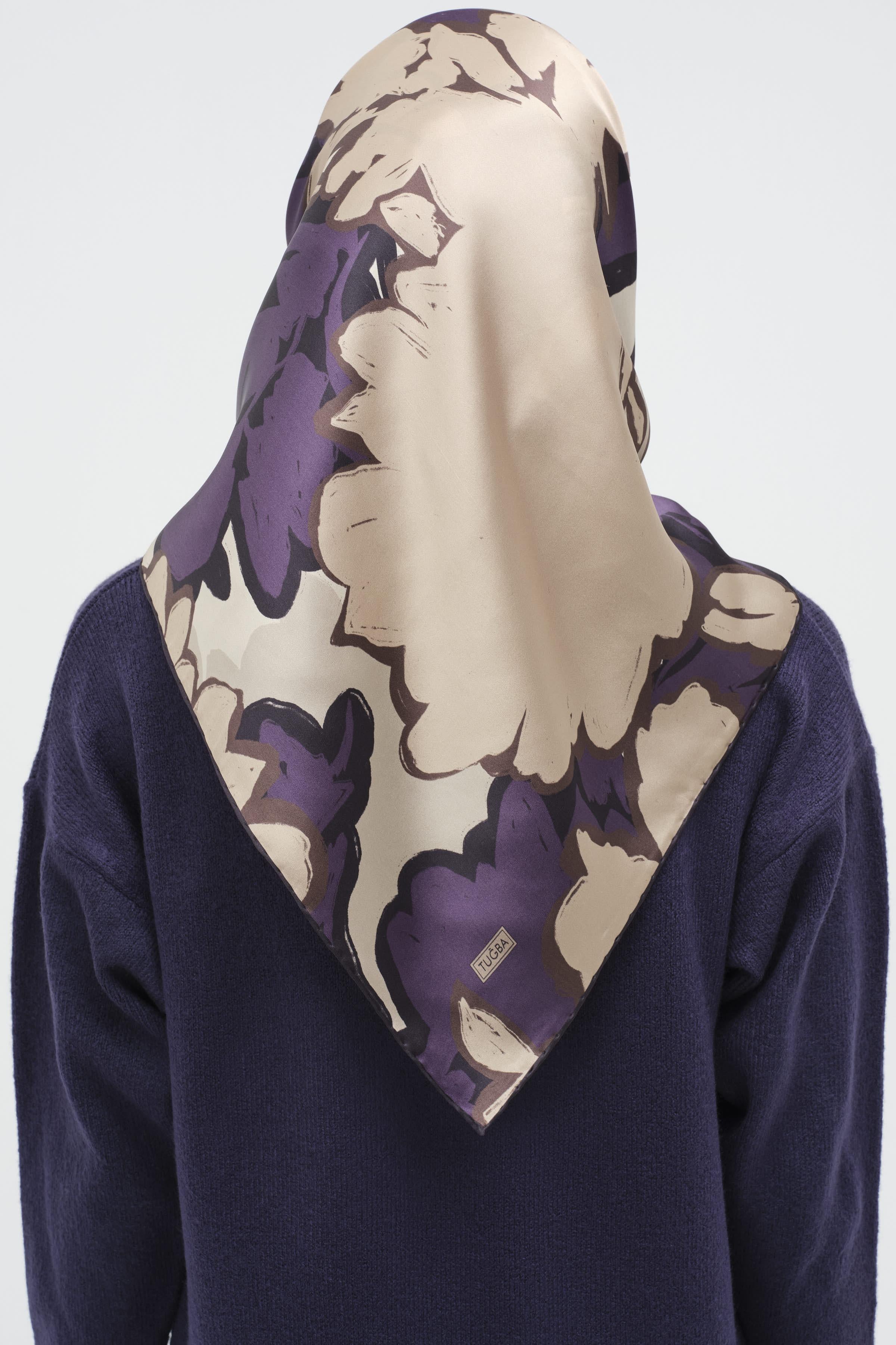 Multi Flower Desenli Sura İpek Eşarp - Ekru - Mor TUGBA