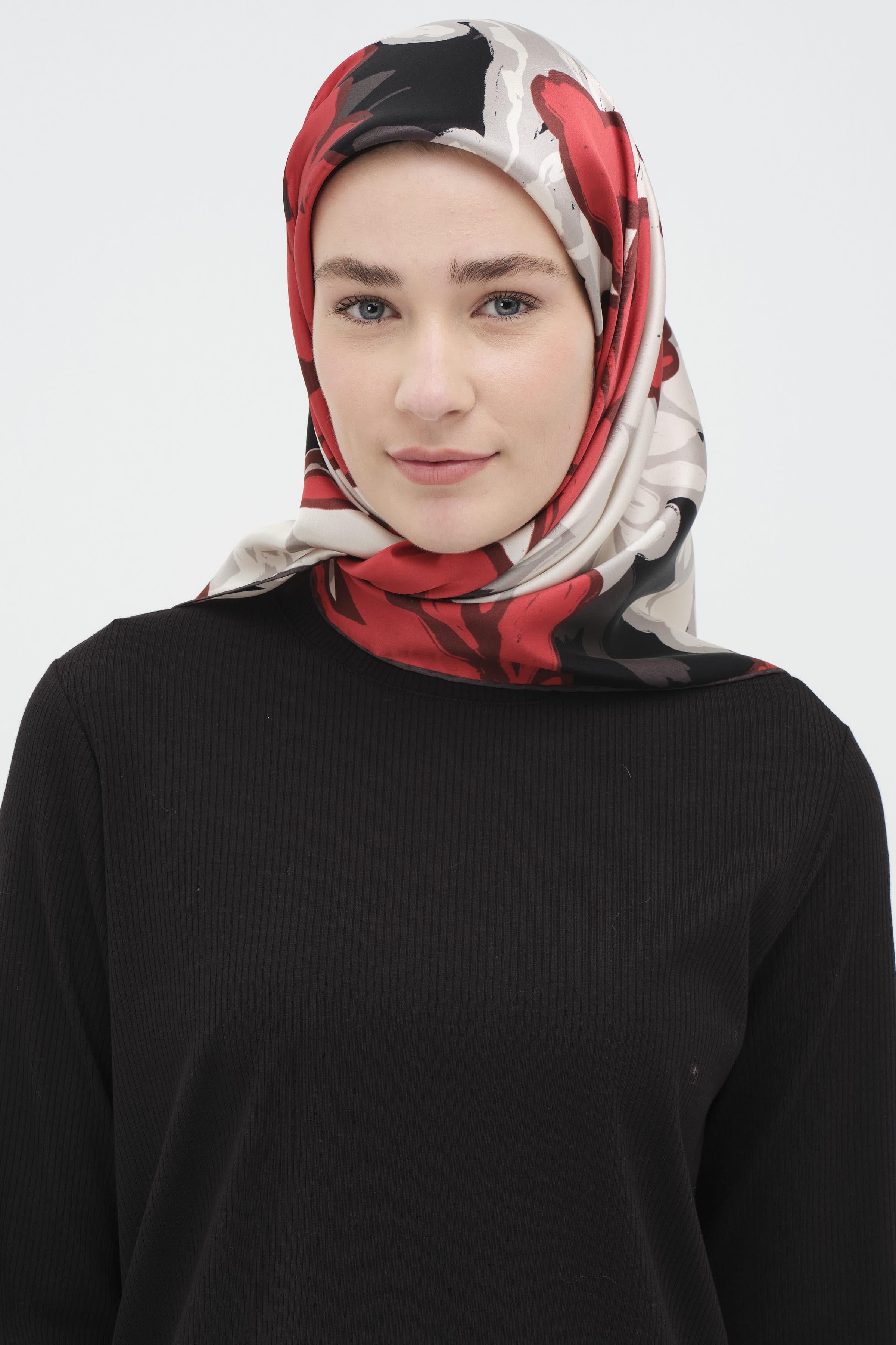 Multi Flower Desenli Sura İpek Eşarp - Kırmızı TUGBA