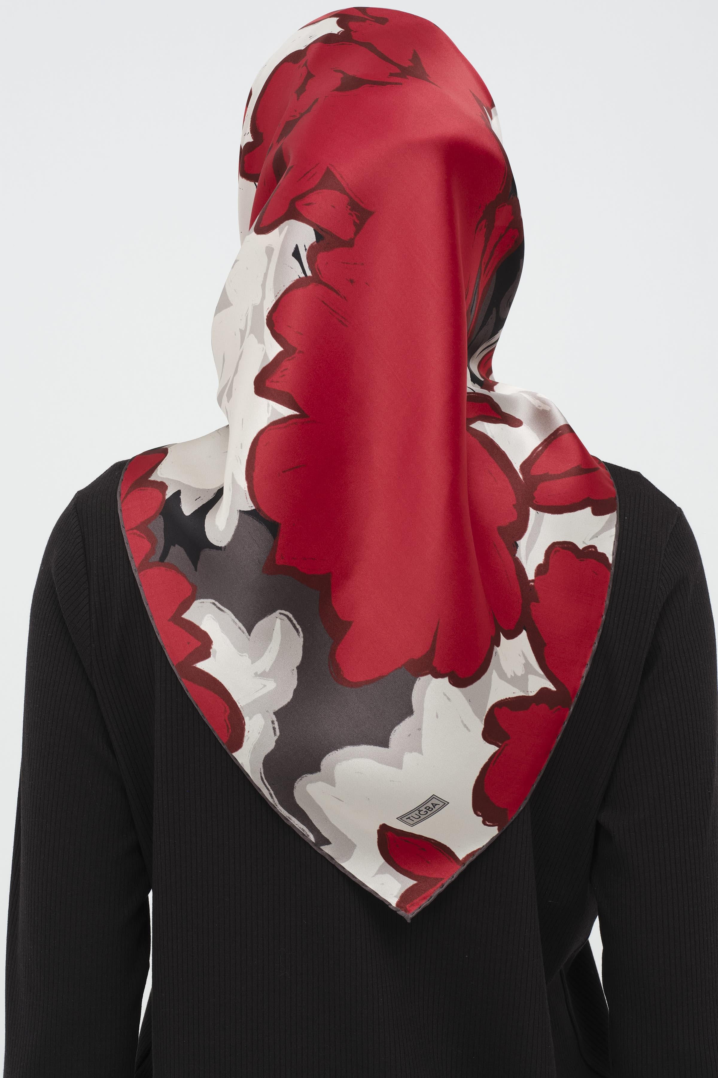 Multi Flower Desenli Sura İpek Eşarp - Kırmızı TUGBA