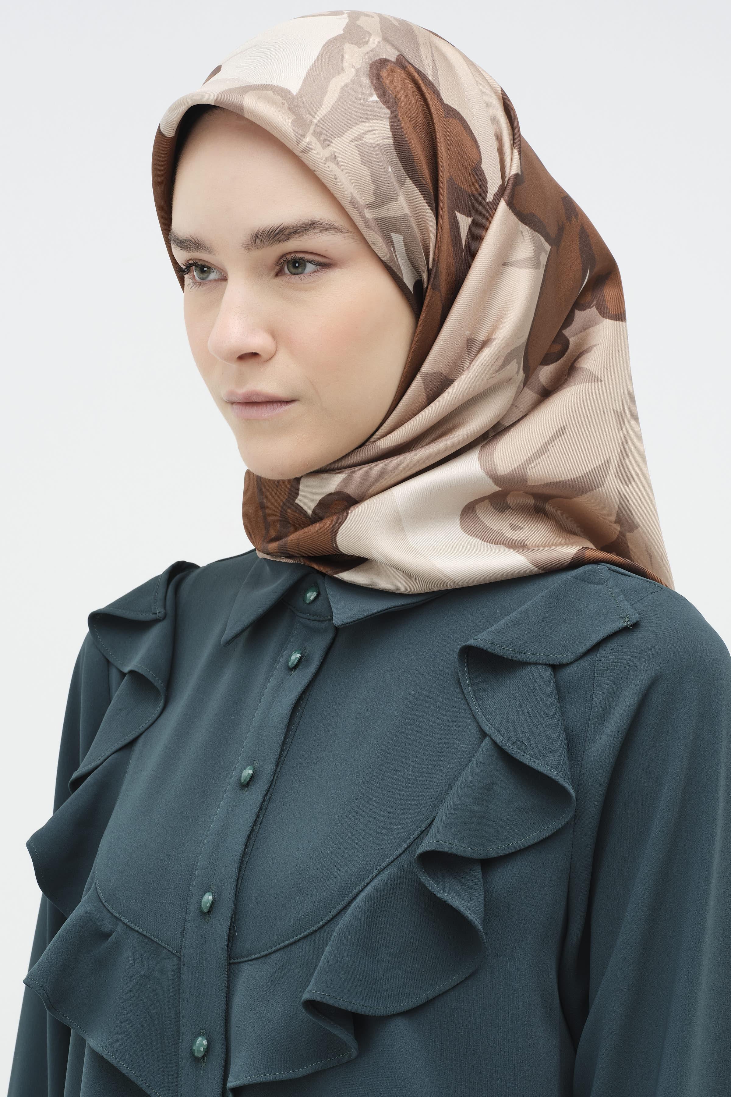 Multi Flower Desenli Twill İpek Eşarp - Kahve TUGBA