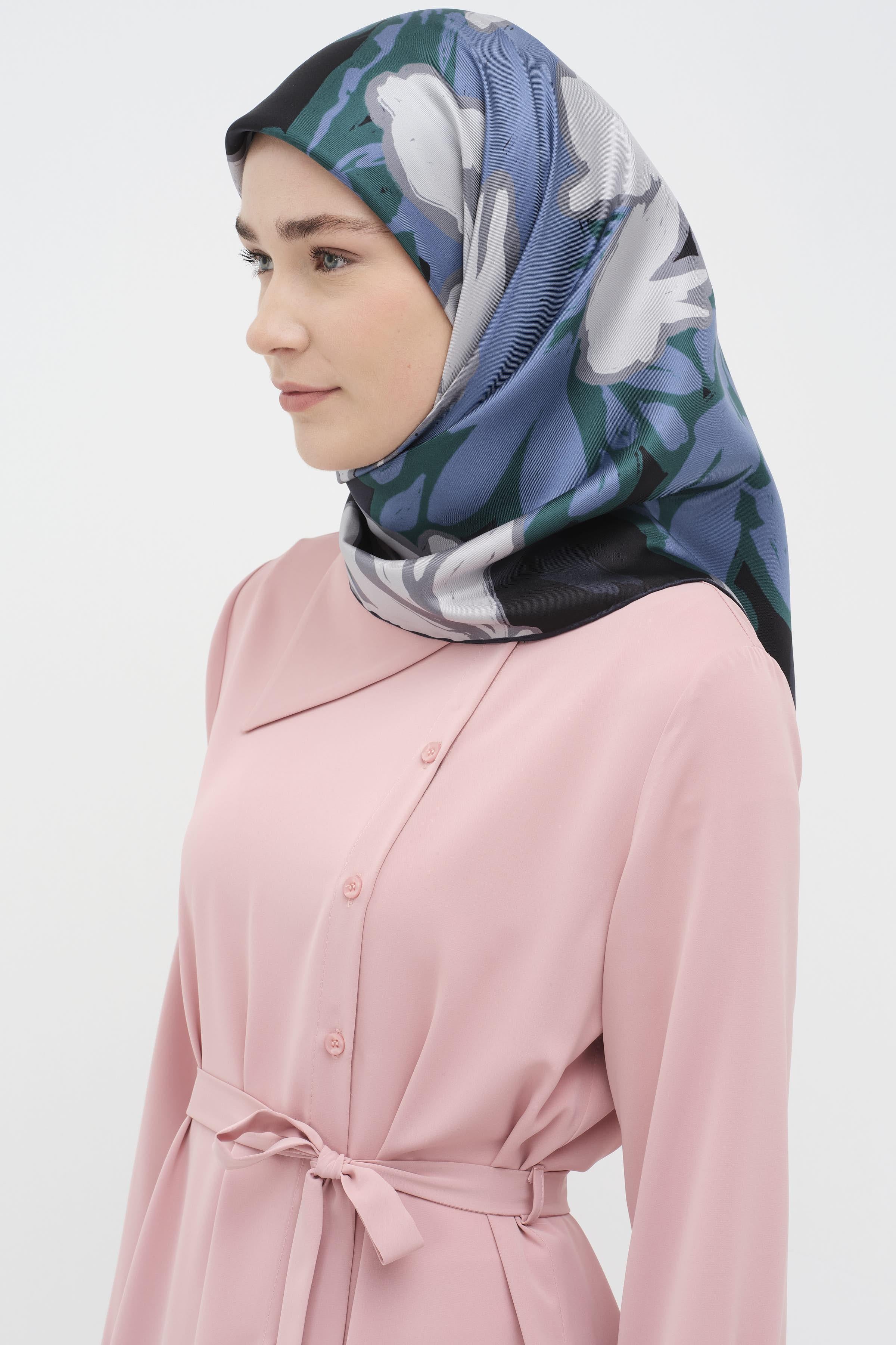 Multi Flower Desenli Twill İpek Eşarp - Mavi TUGBA