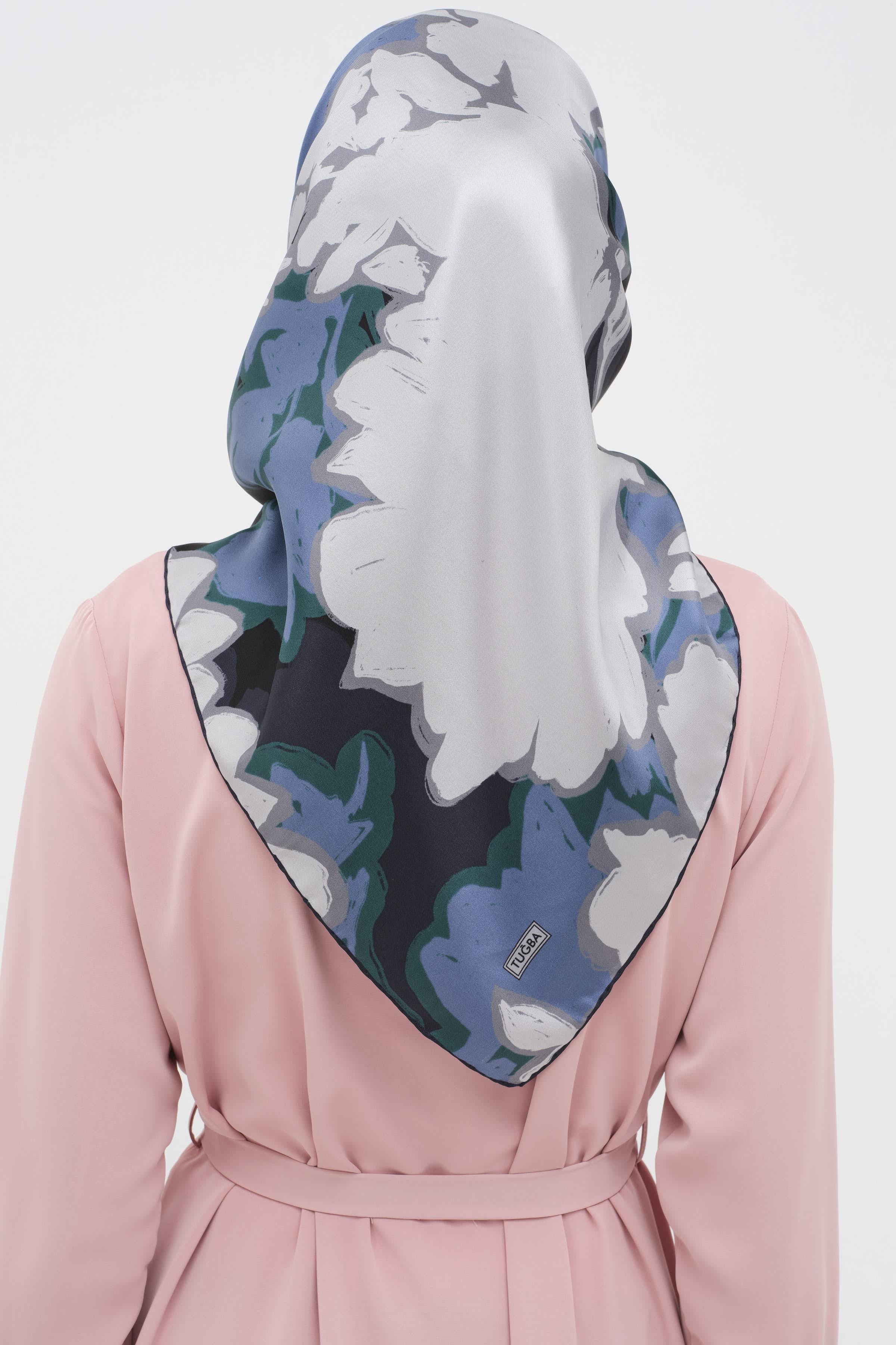 Multi Flower Desenli Twill İpek Eşarp - Mavi TUGBA