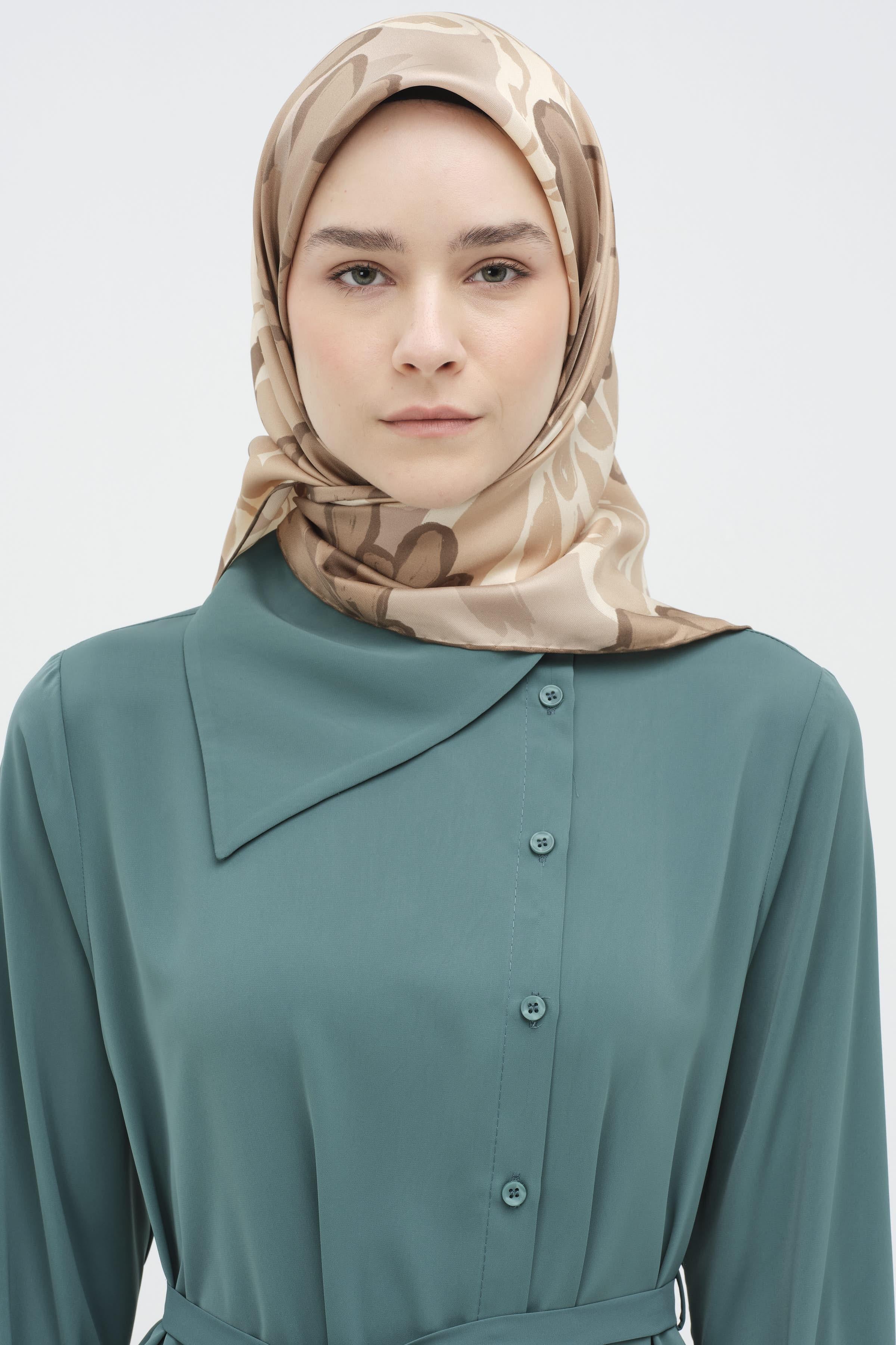 Multi Flower Desenli Twill İpek Eşarp - Vizon TUGBA