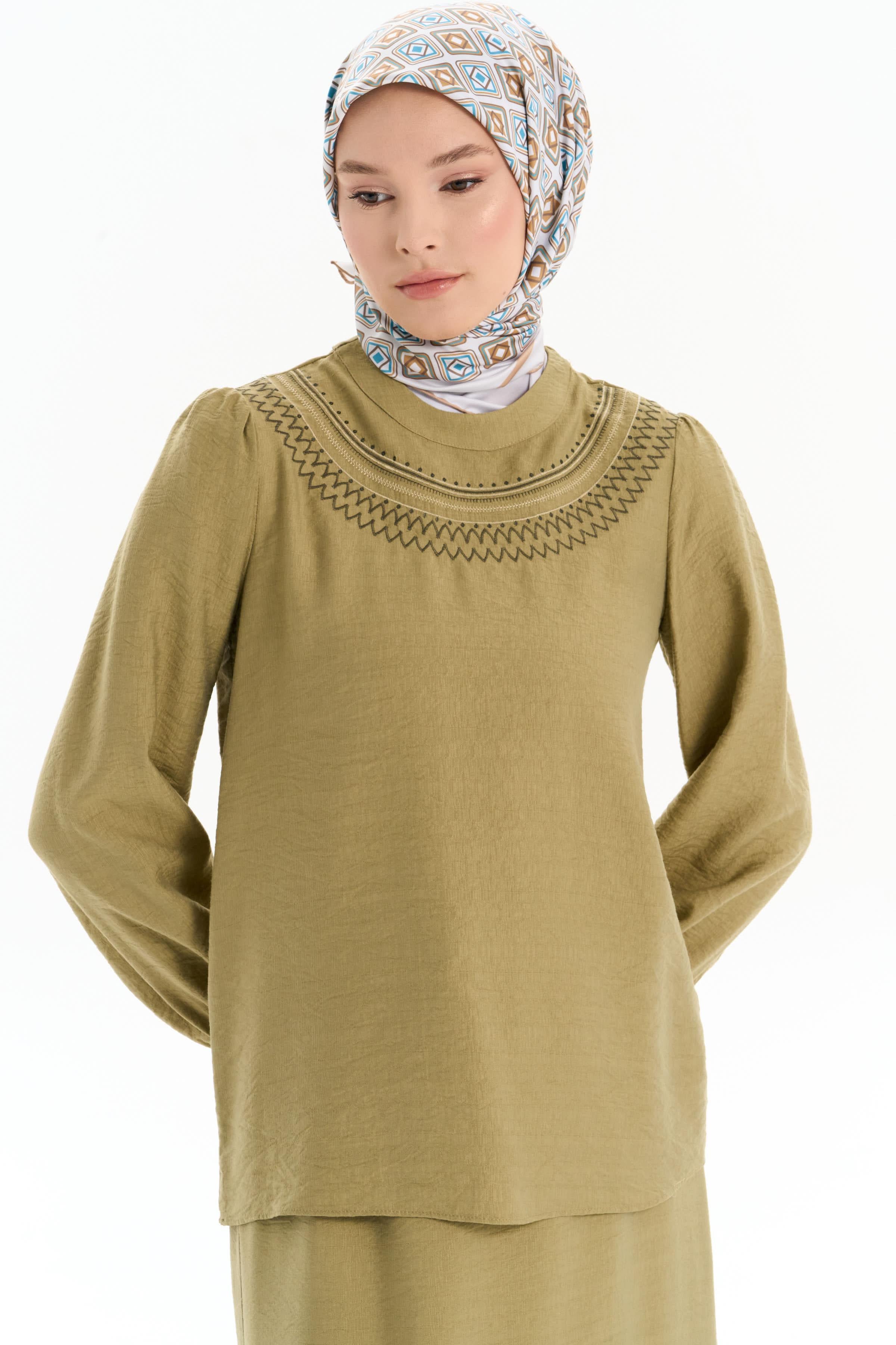 Nakış Detaylı Bluz Etek Takım - Olive TUGBA