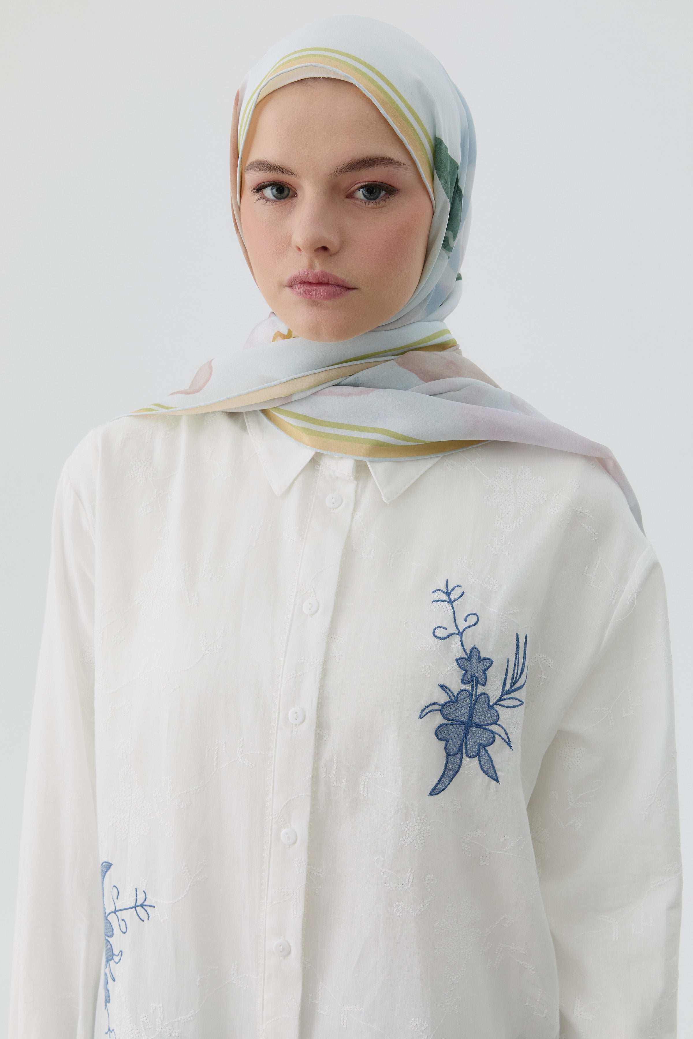 Nakış Detaylı Brode Tunik - Ekru TUGBA