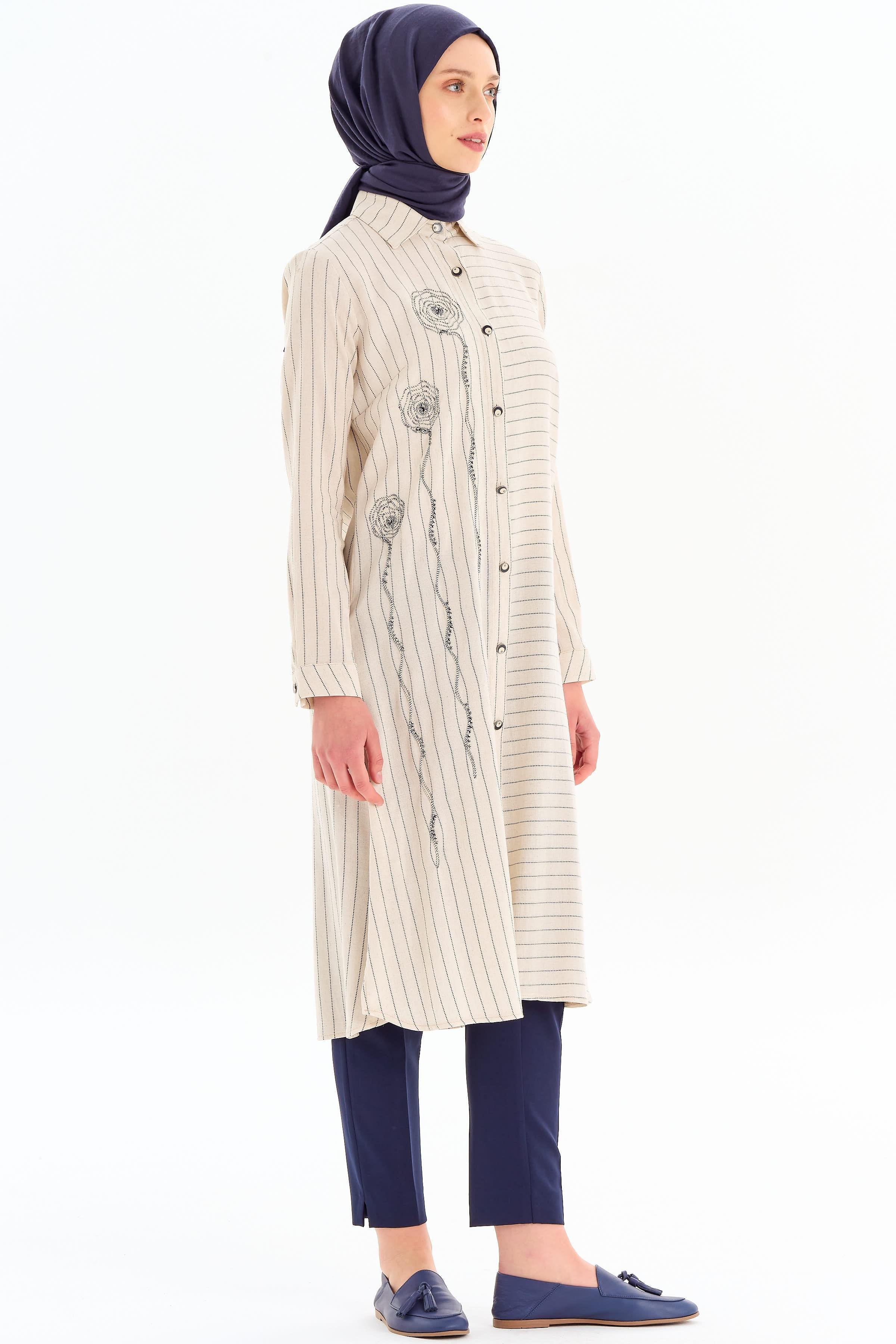 Nakış Detaylı Çizgili Tunik - Bej TUGBA