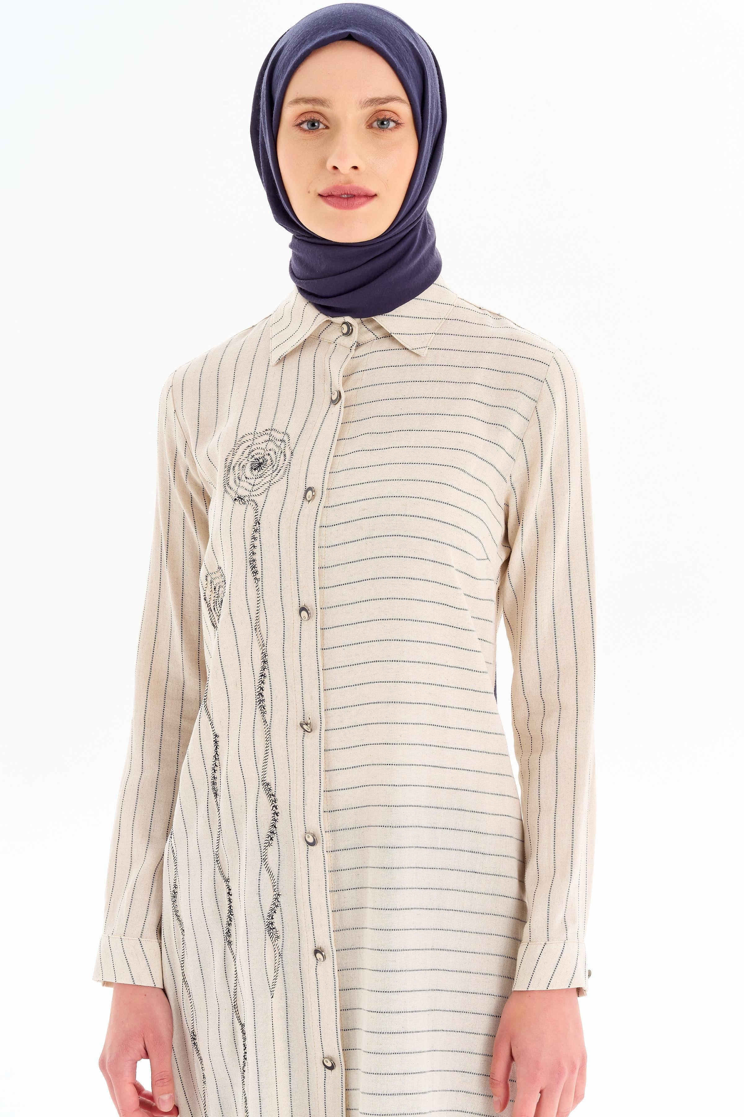 Nakış Detaylı Çizgili Tunik - Bej TUGBA