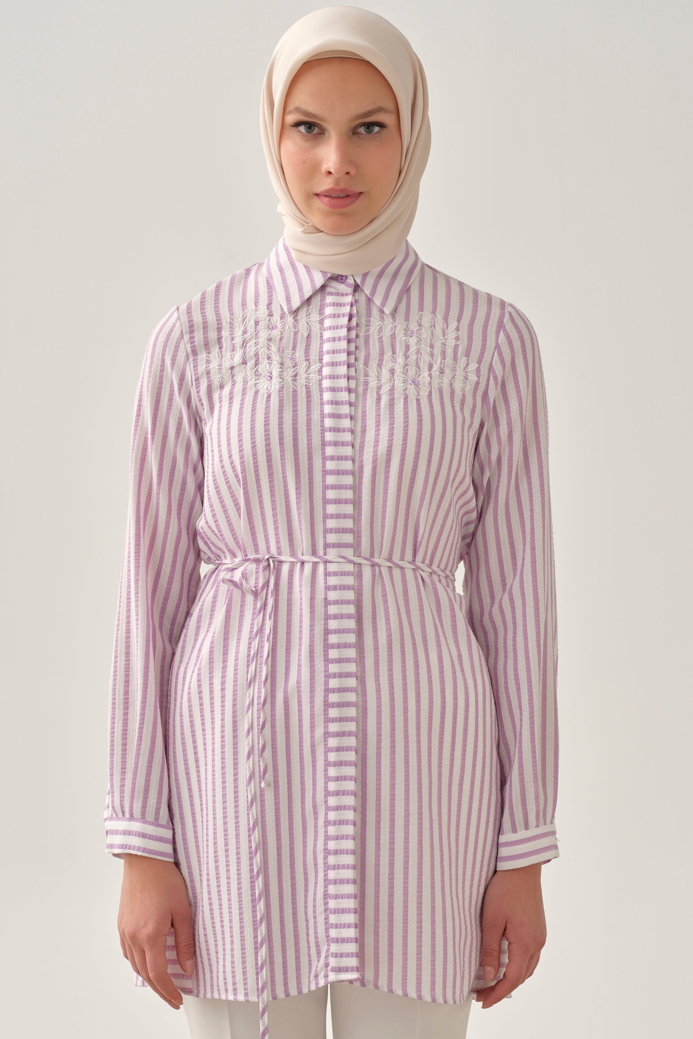Nakış Detaylı Çizgili Tunik - Lila TUGBA