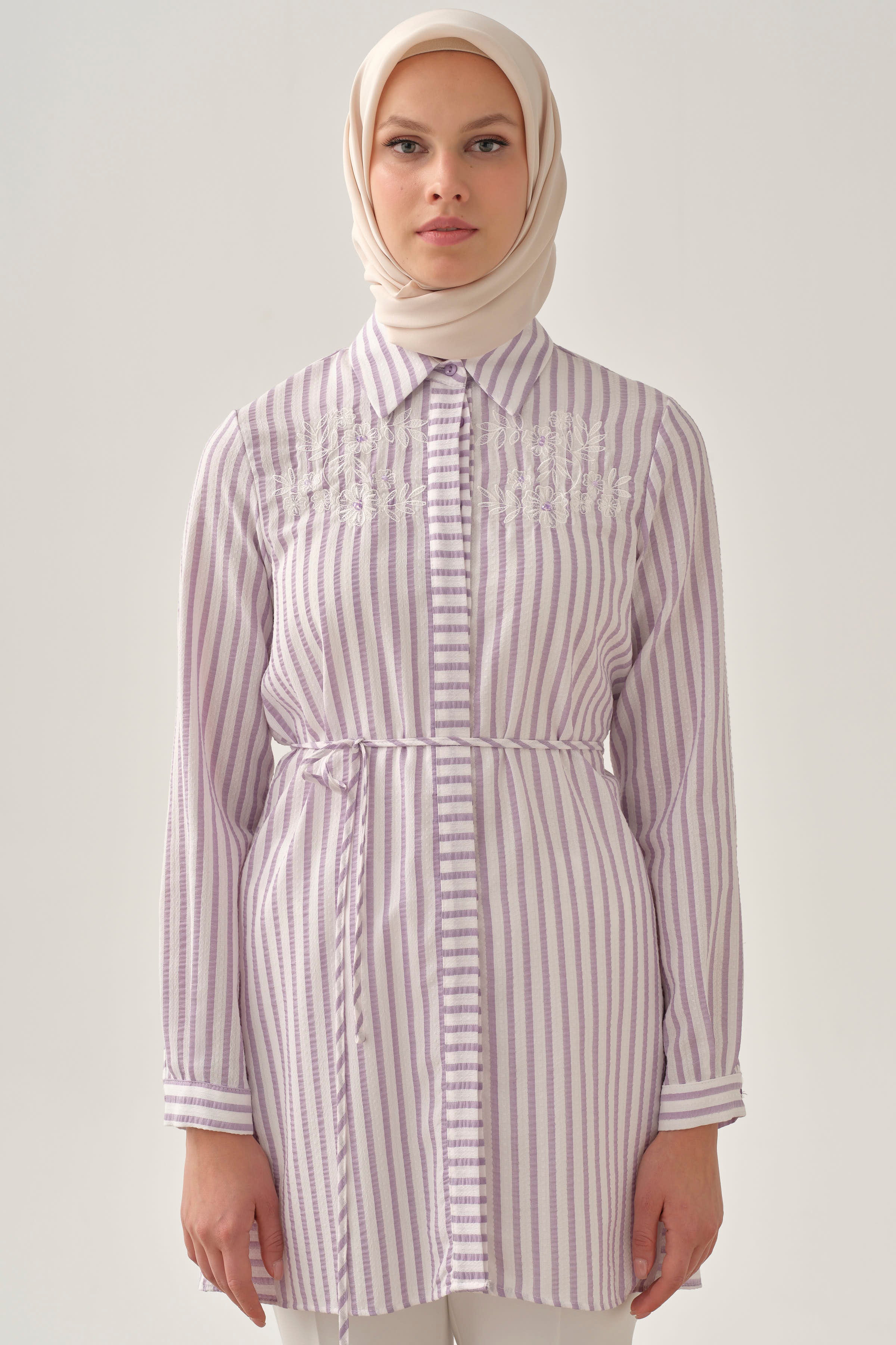 Nakış Detaylı Çizgili Tunik - Lila TUGBA