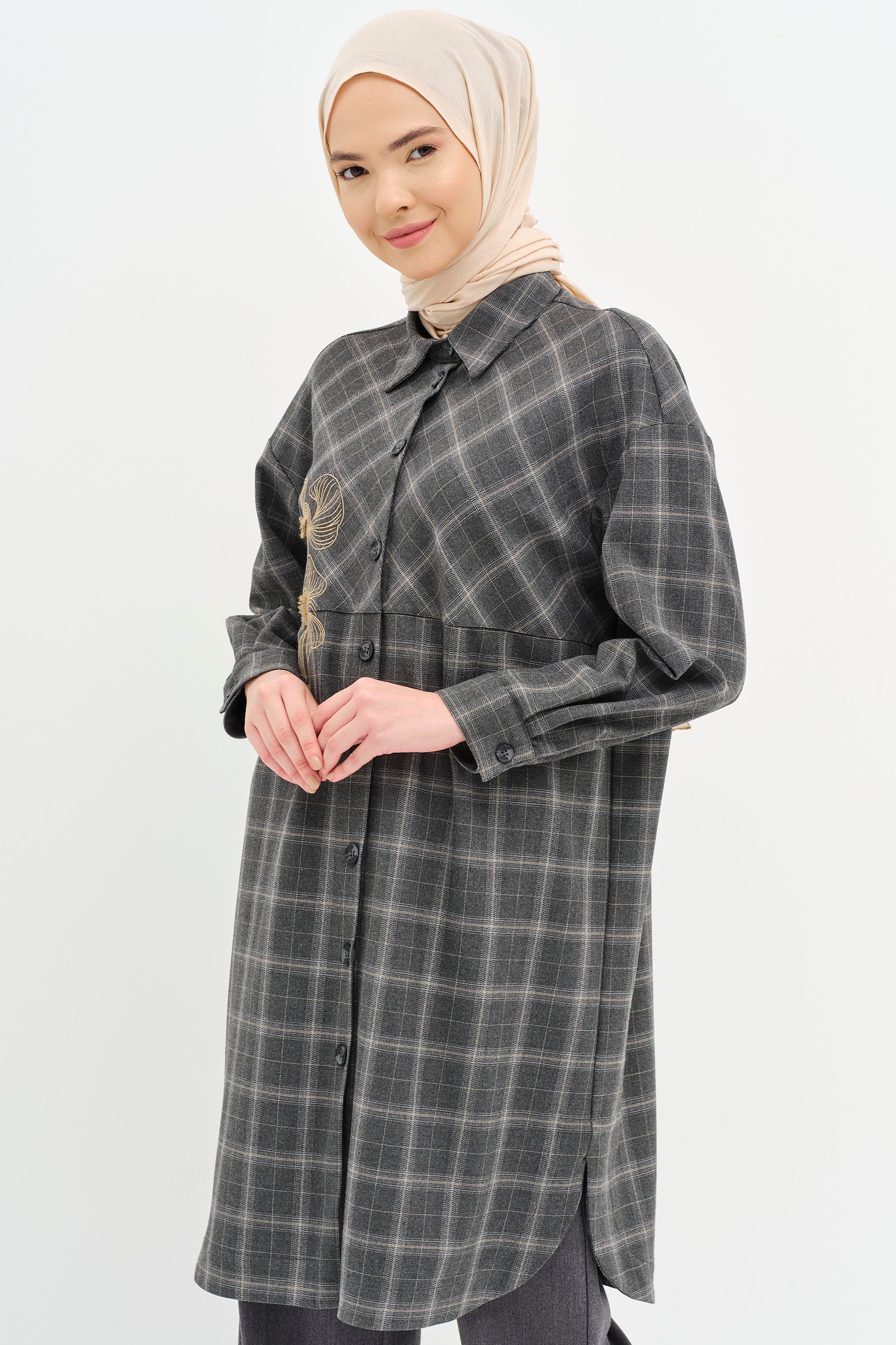 Nakış Detaylı Ekose Tunik - Gri TUGBA