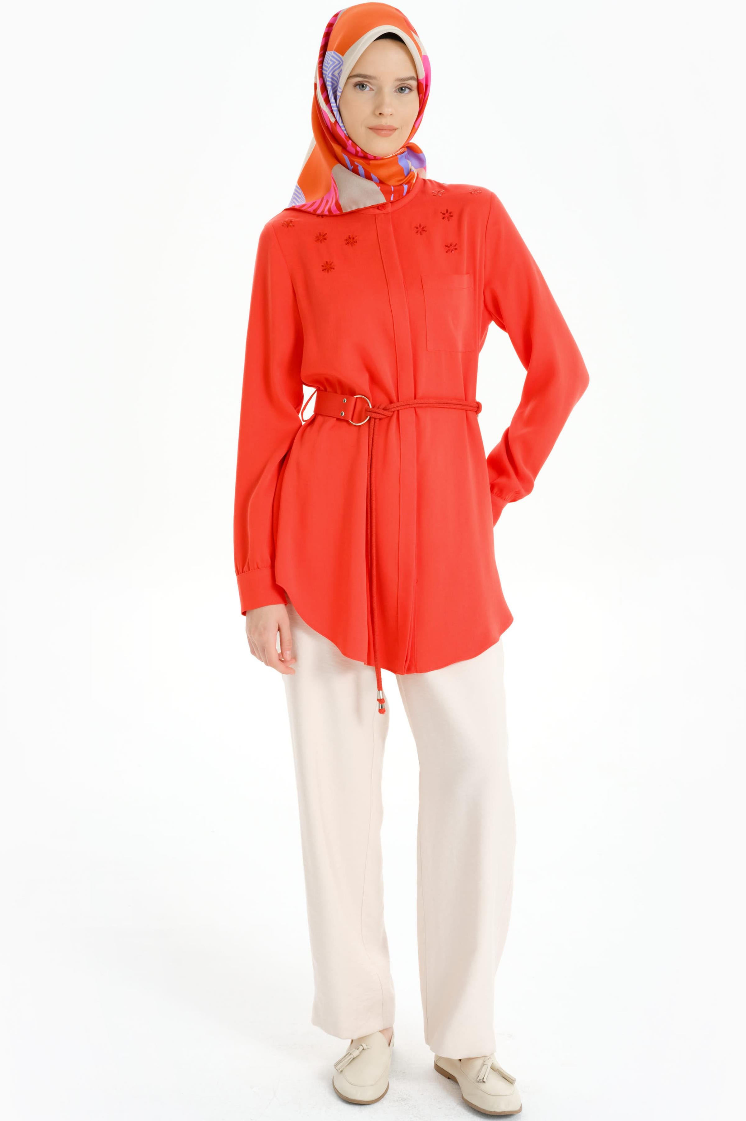 Nakış Detaylı Kemerli Tunik - Mercan TUGBA