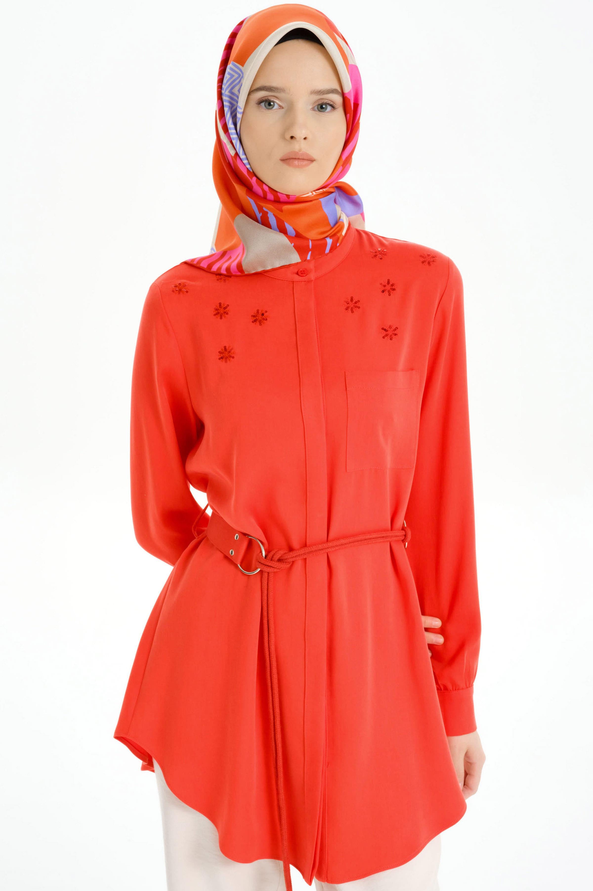 Nakış Detaylı Kemerli Tunik - Mercan TUGBA