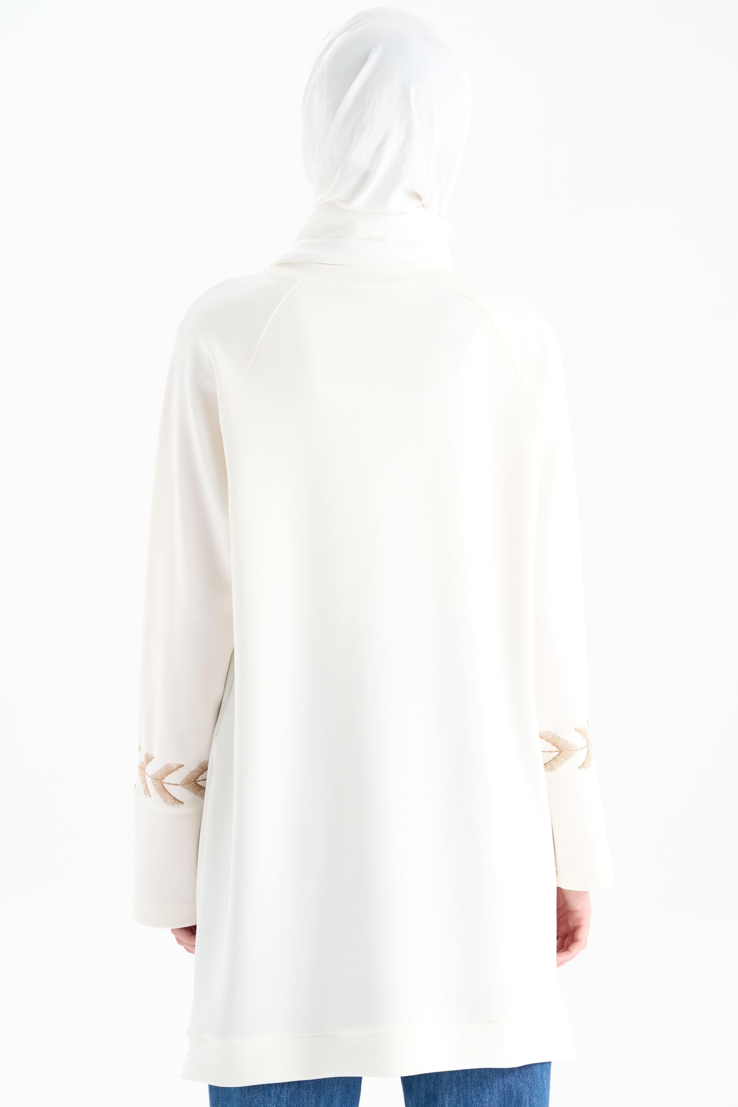 Nakış Detaylı Örme Tunik - Ekru TUGBA