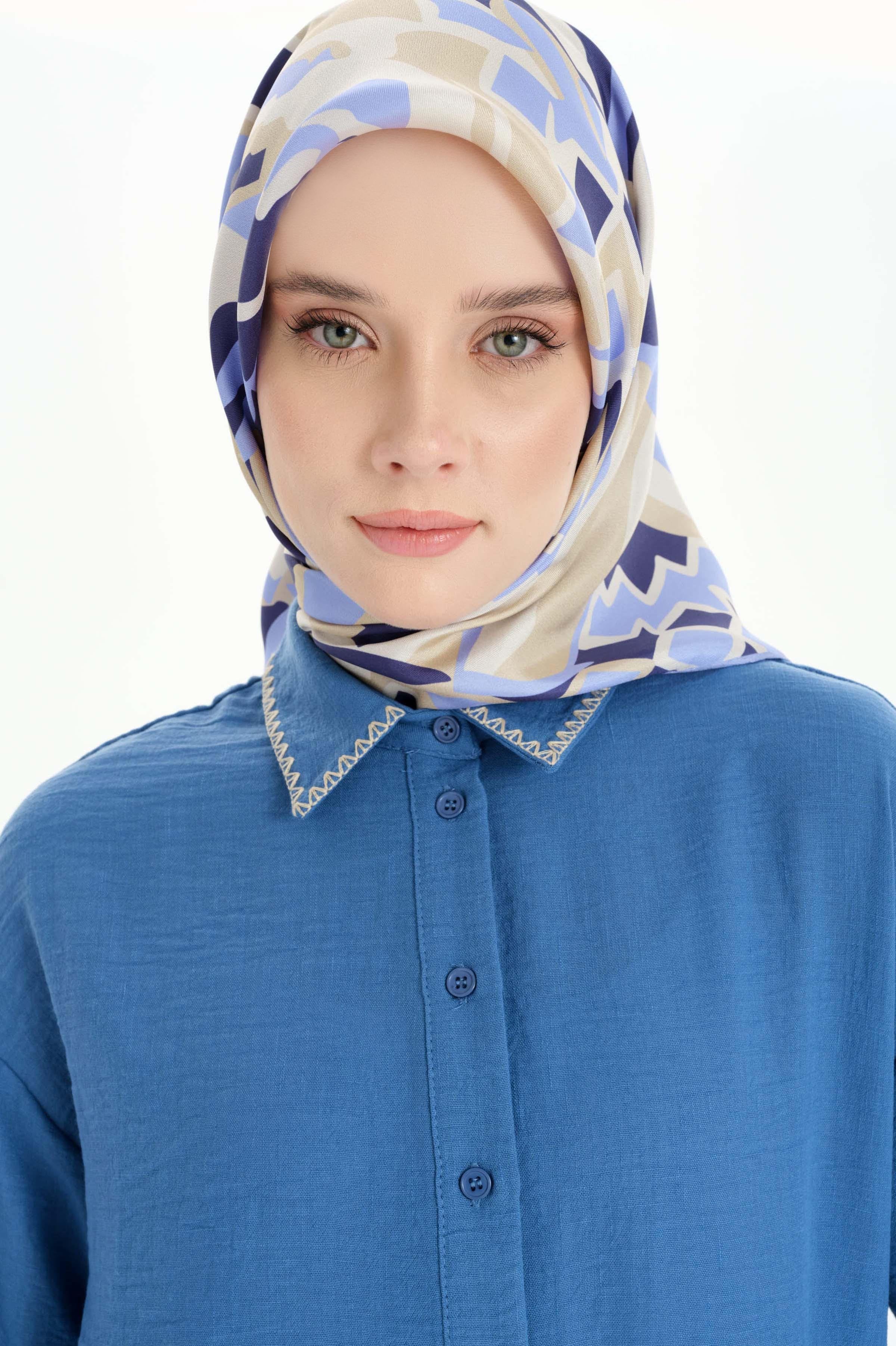 Nakış Detaylı Tunik - İndigo TUGBA