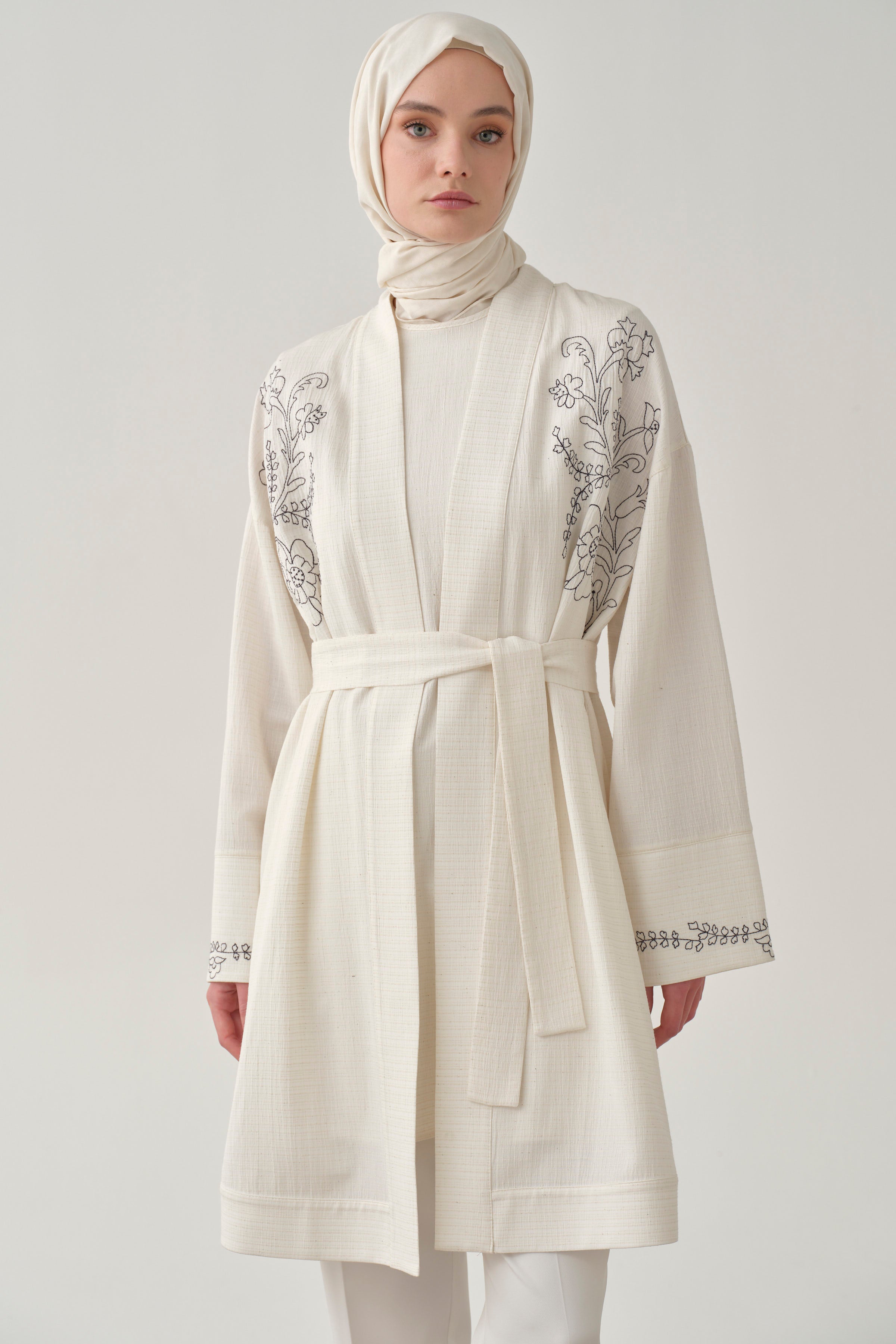 Nakışlı Ceket Bluz Takım - Ekru TUGBA